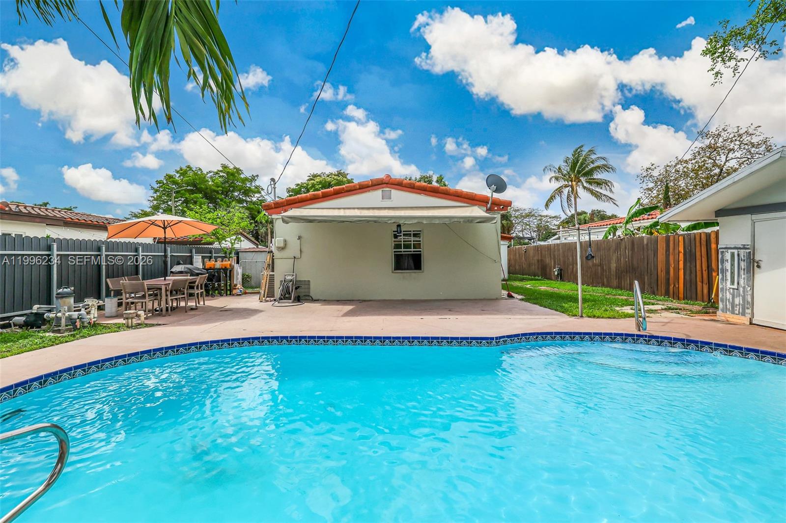 1263 NE 182nd St North Miami Beach, FL 33162