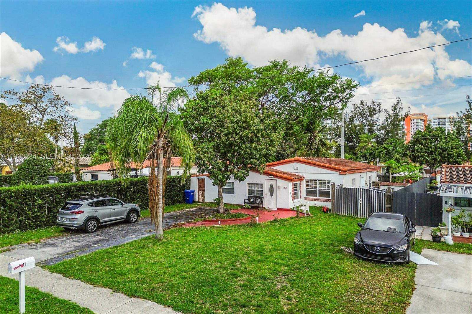 1263 NE 182nd St North Miami Beach, FL 33162