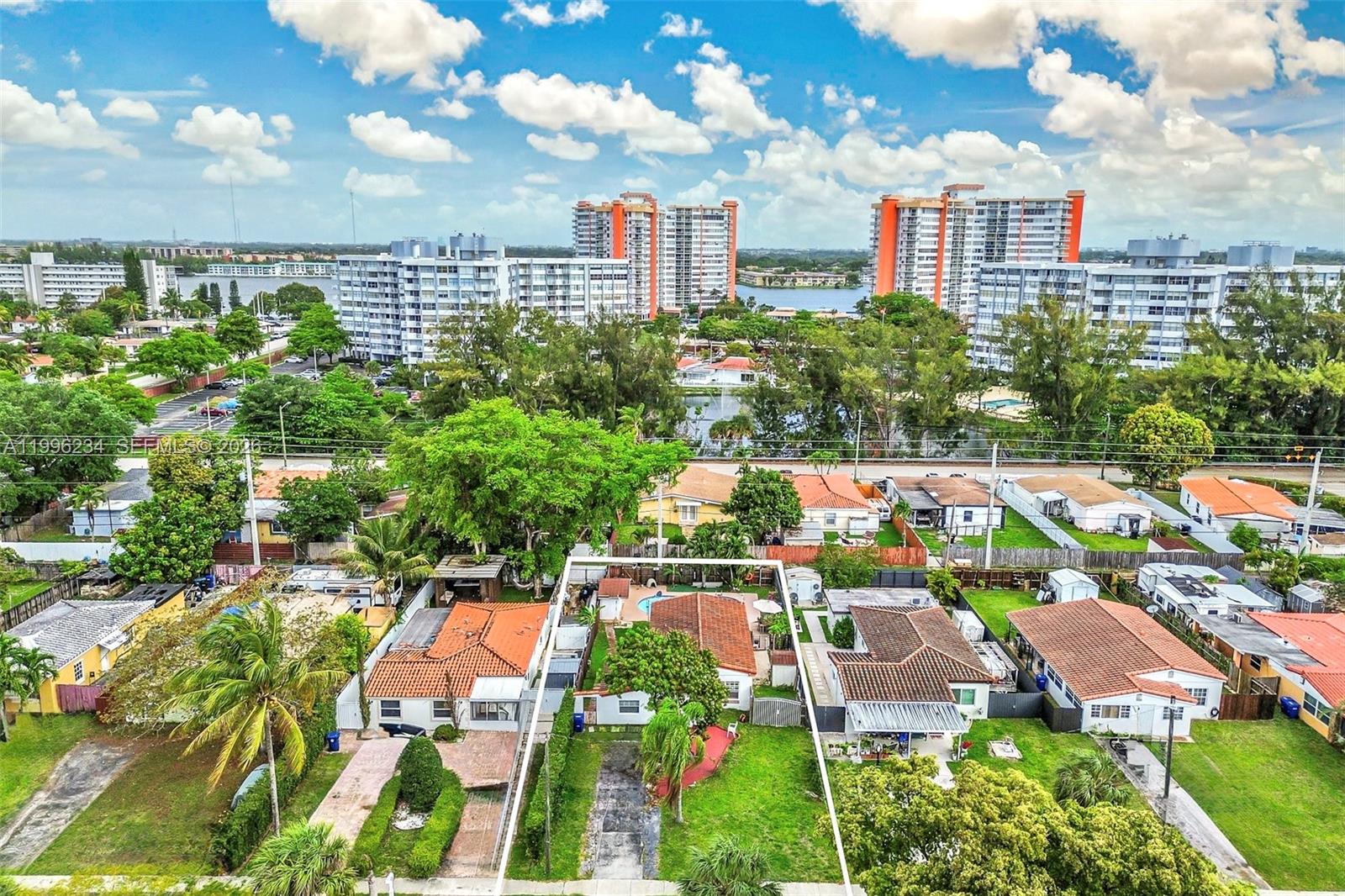 1263 NE 182nd St North Miami Beach, FL 33162