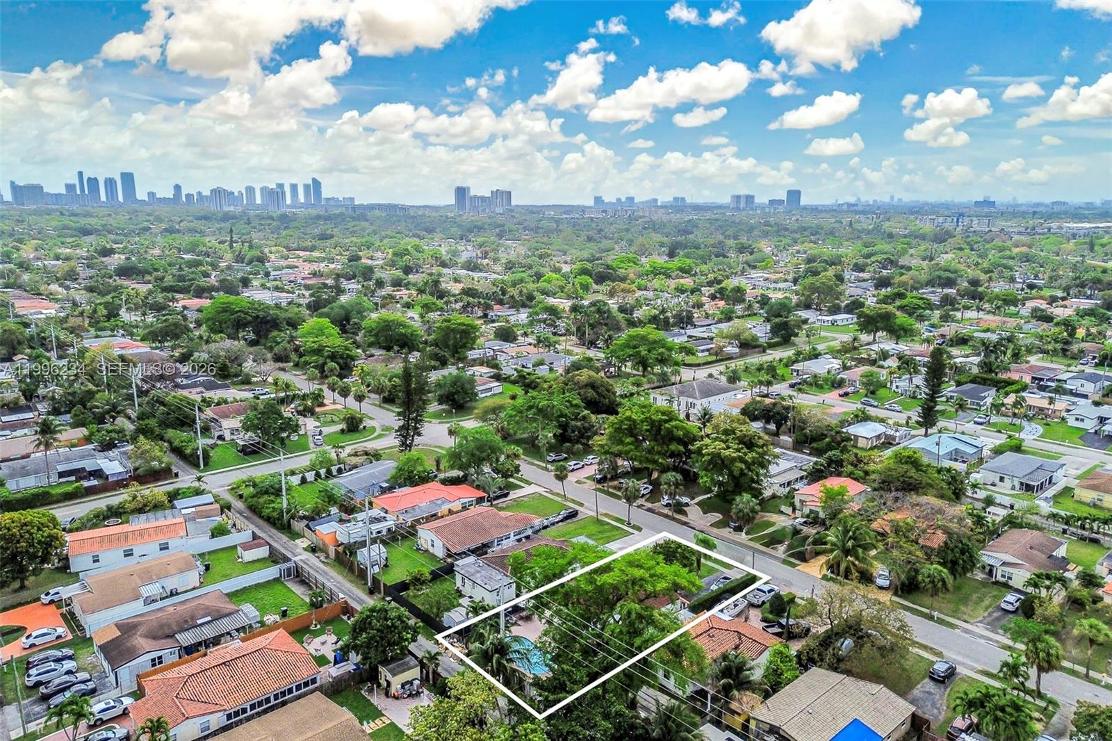1263 NE 182nd St North Miami Beach, FL 33162