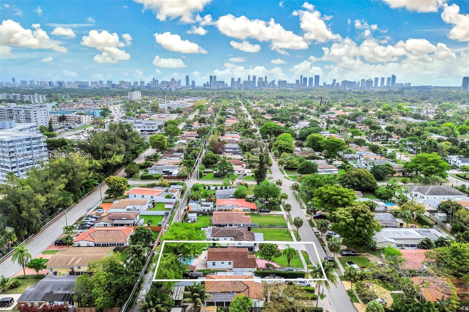 1263 NE 182nd St North Miami Beach, FL 33162