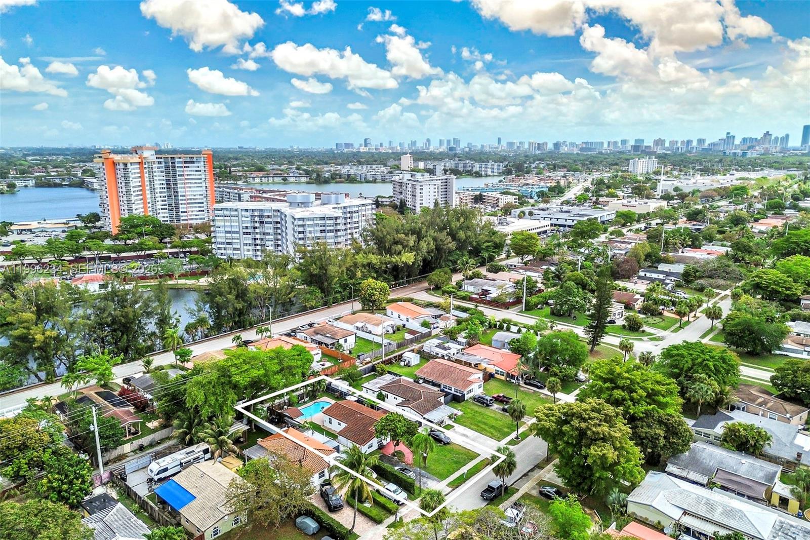 1263 NE 182nd St North Miami Beach, FL 33162