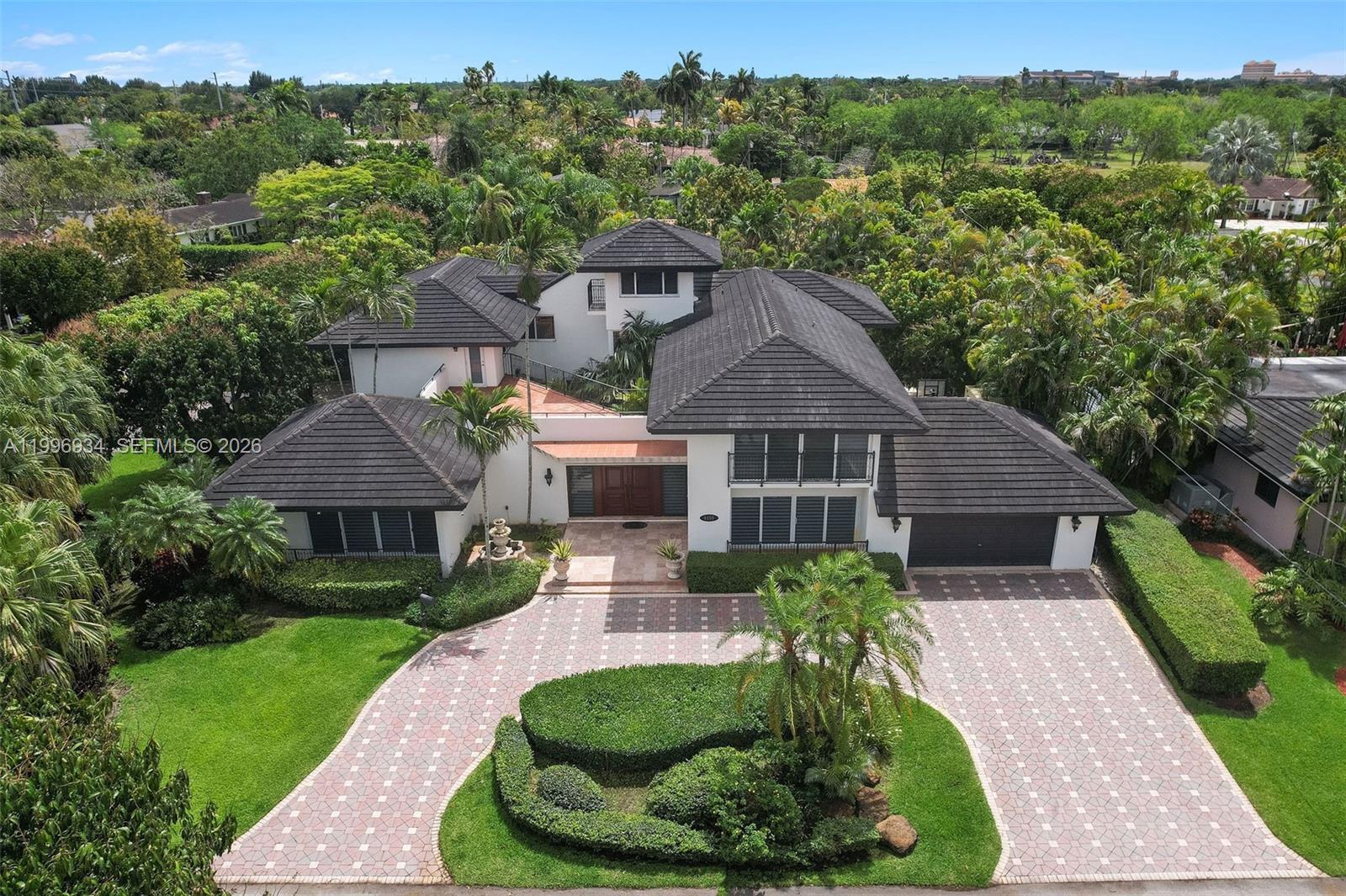 8450 SW 74th Ter