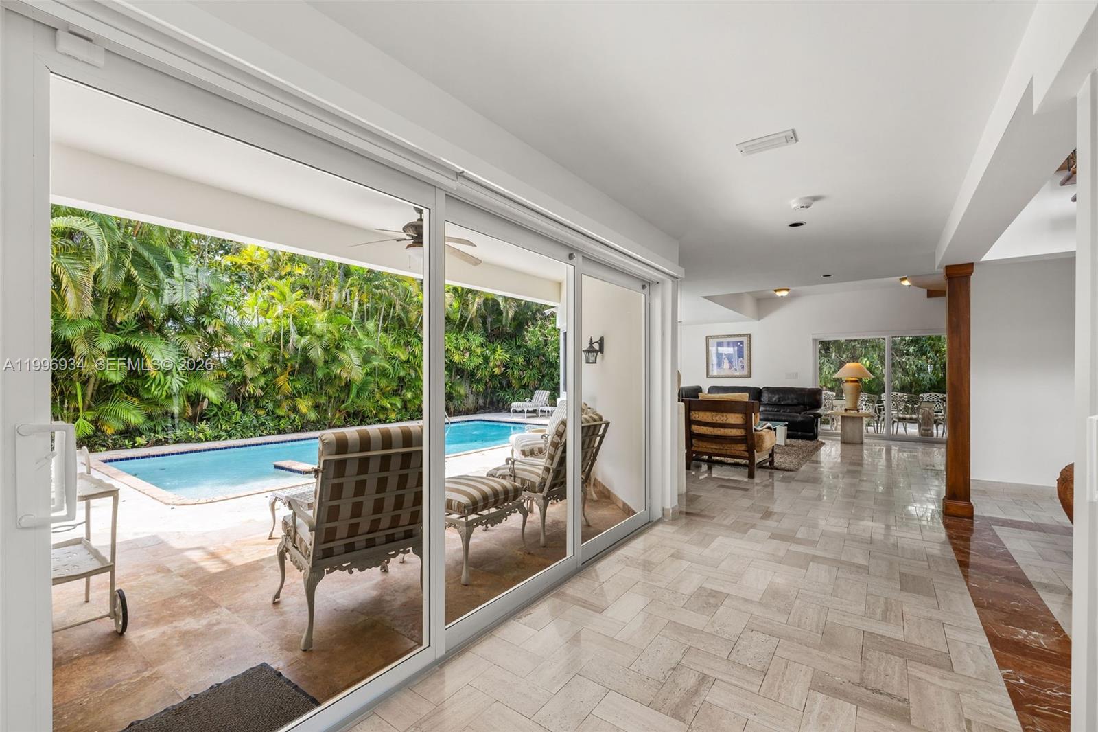 8450 SW 74th Ter Miami, FL 33143