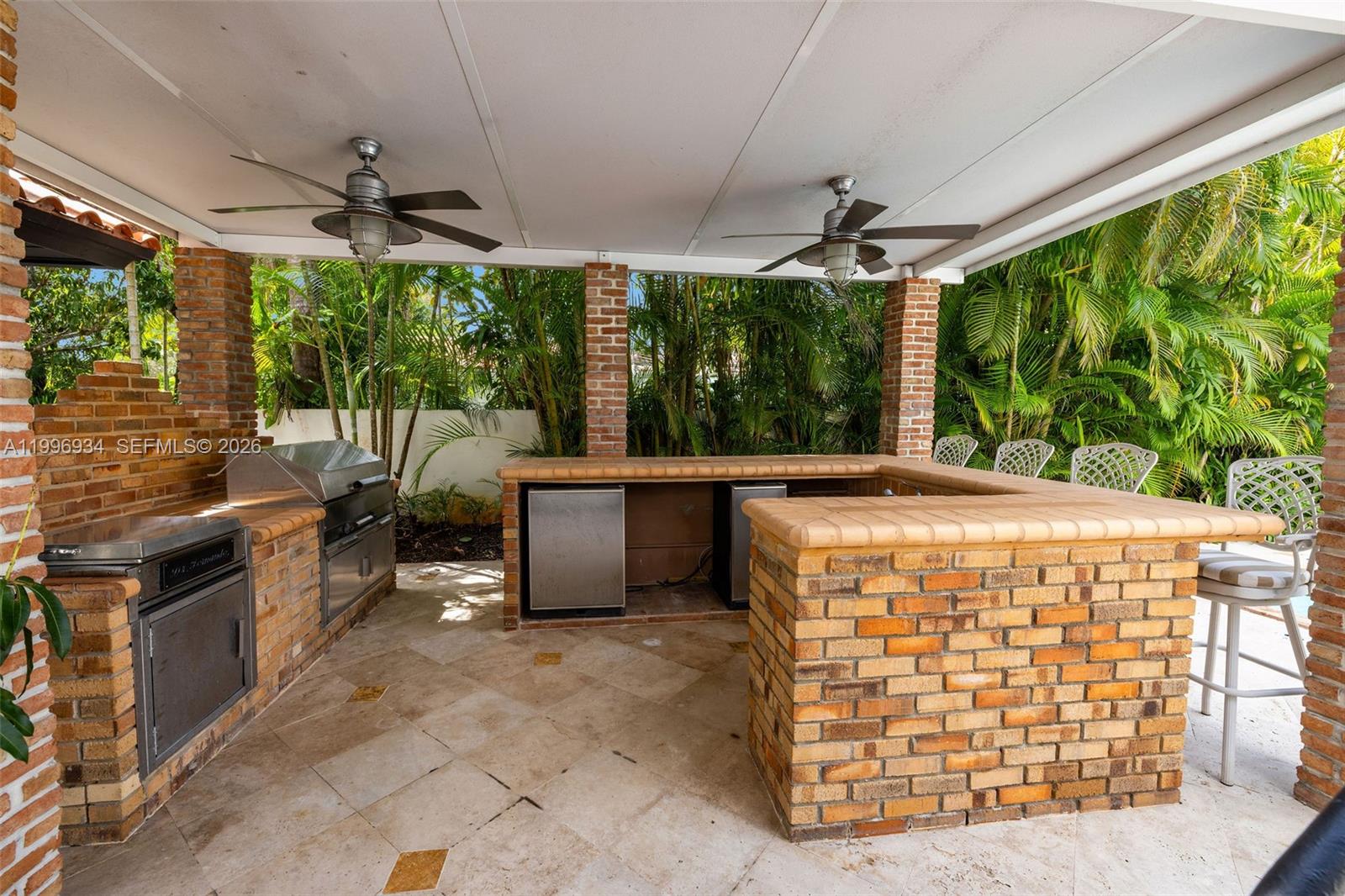 8450 SW 74th Ter Miami, FL 33143