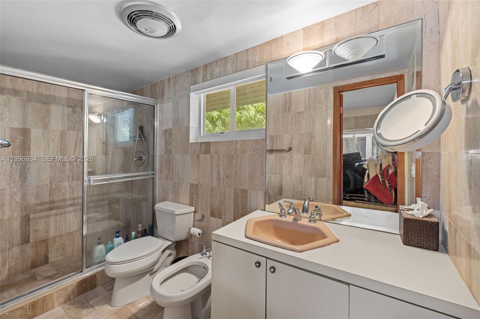 8450 SW 74th Ter Miami, FL 33143