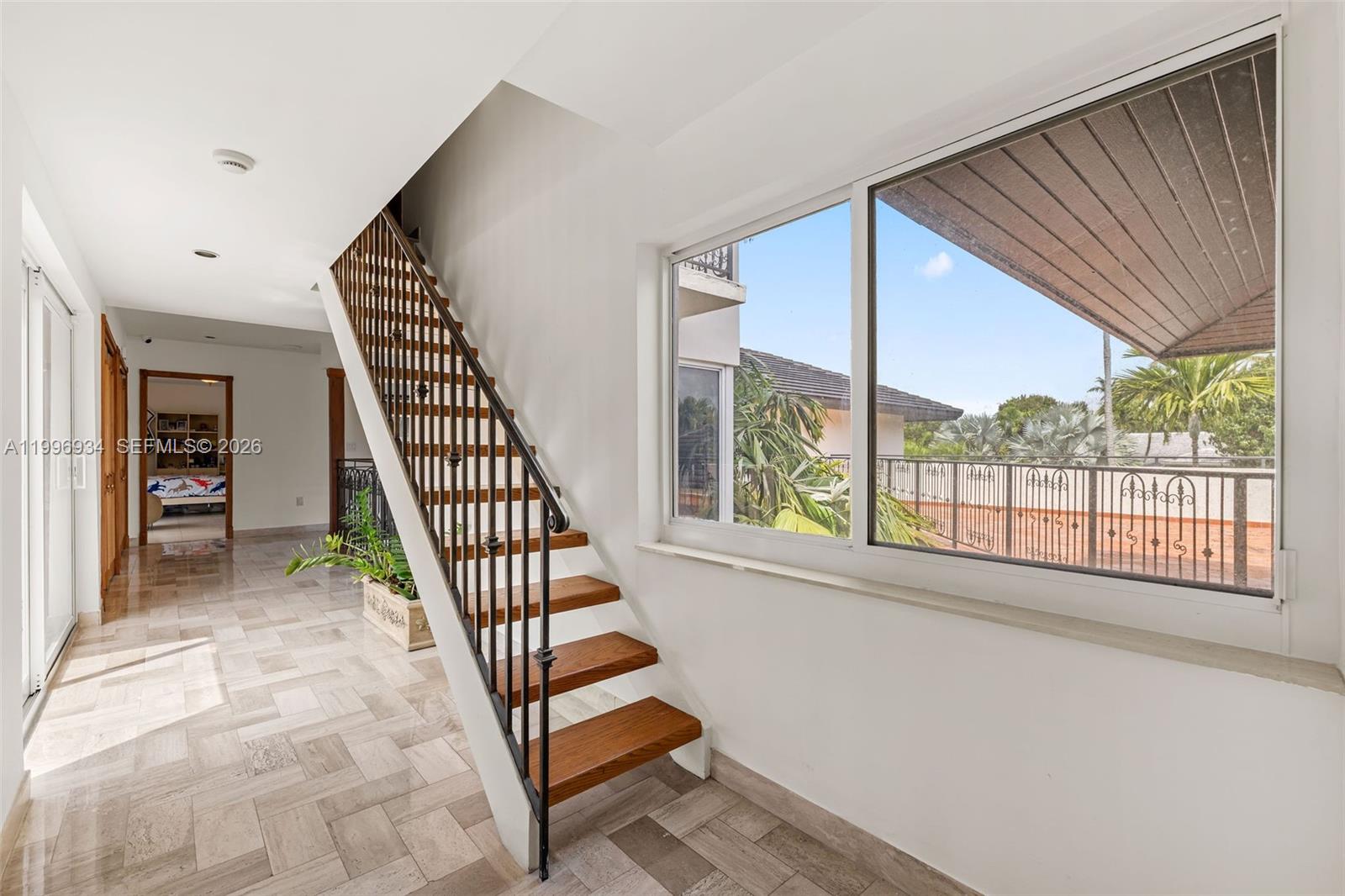 8450 SW 74th Ter Miami, FL 33143