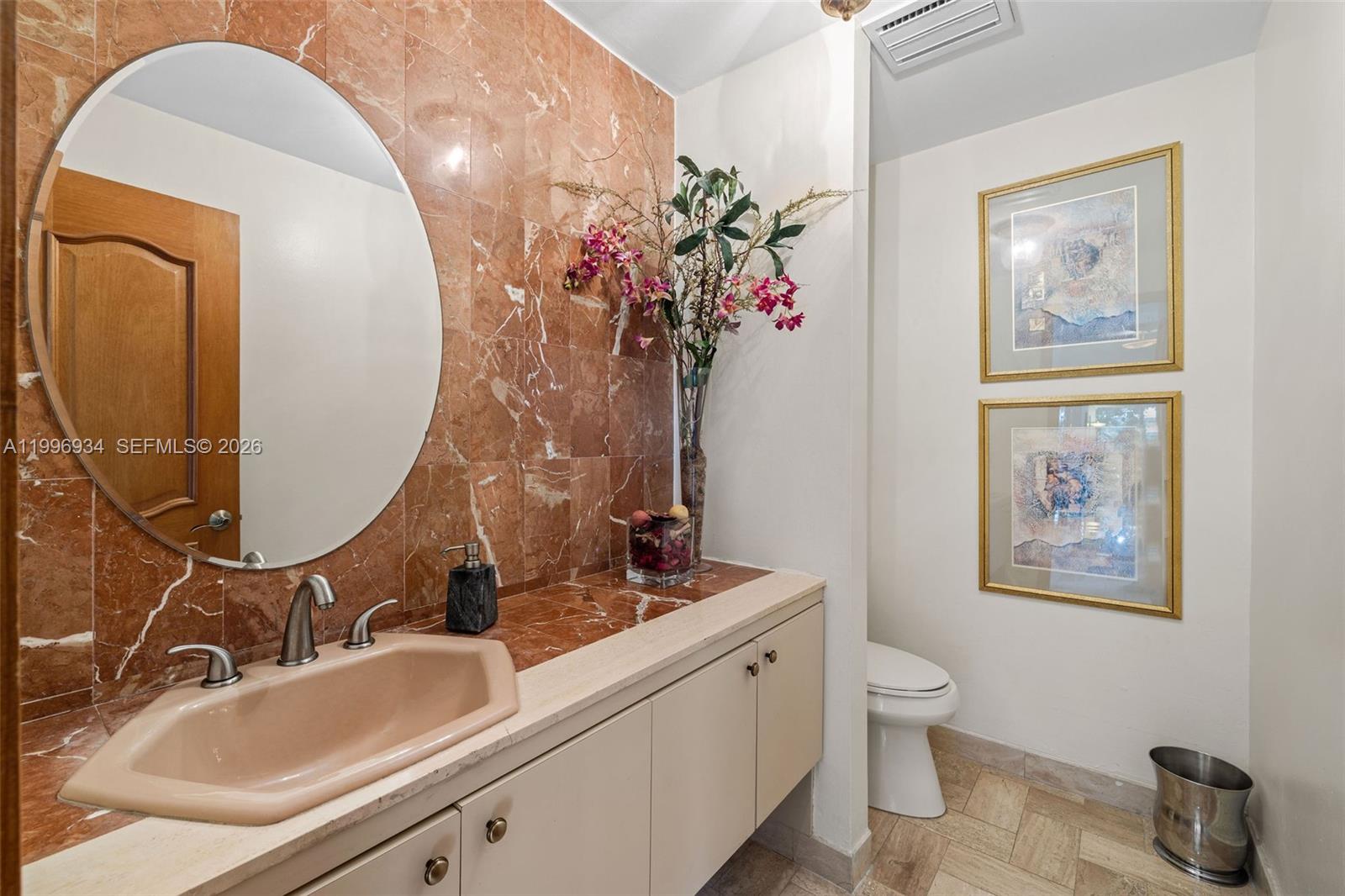 8450 SW 74th Ter Miami, FL 33143