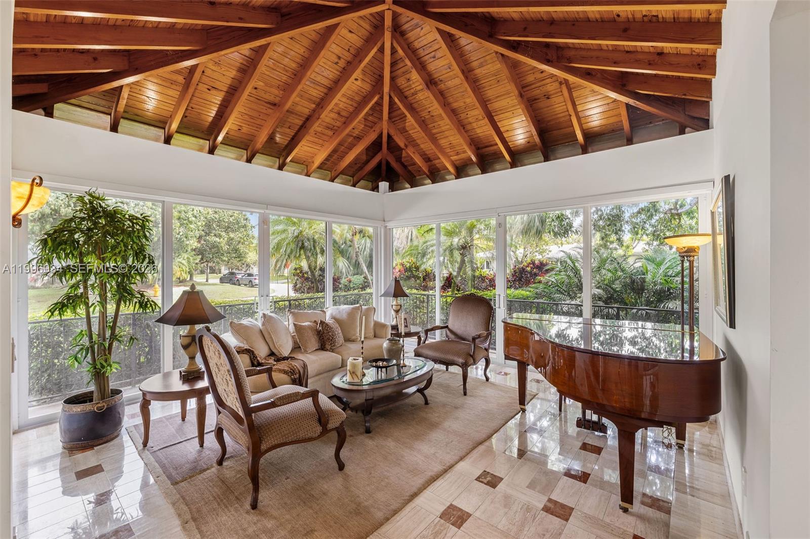 8450 SW 74th Ter Miami, FL 33143