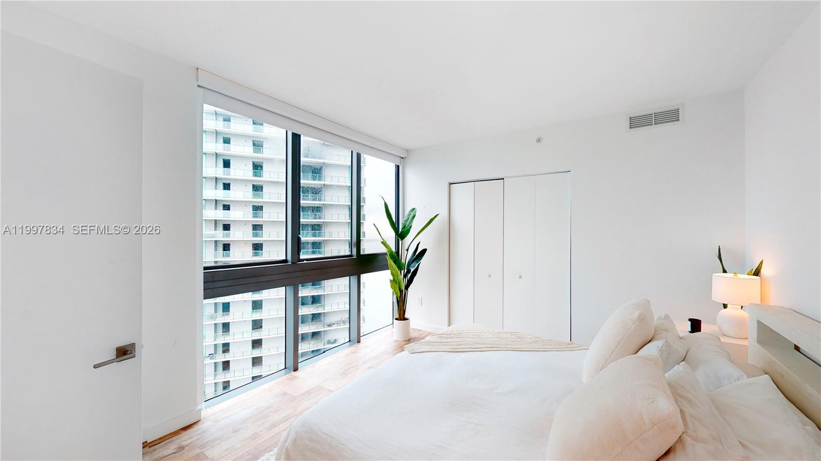 650 NE 32nd St #4607 Miami, FL 33137