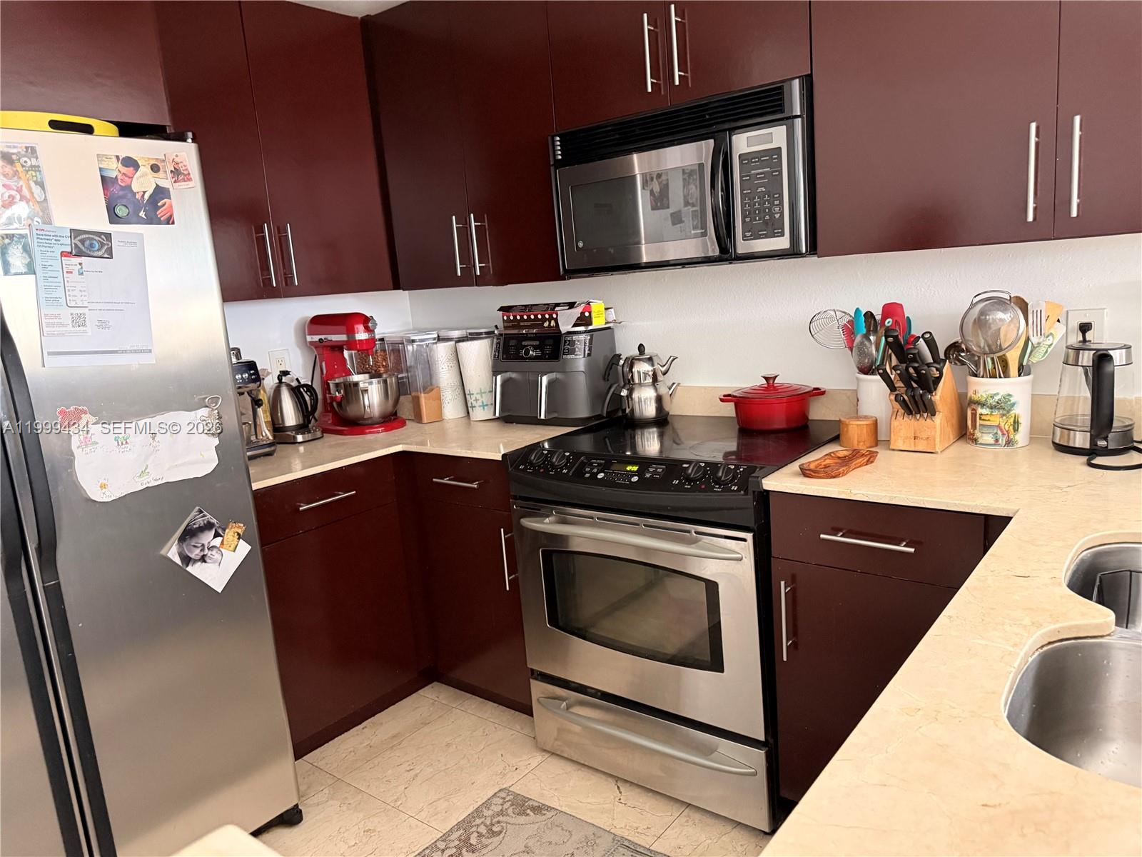 image Ten Aragon Condo10