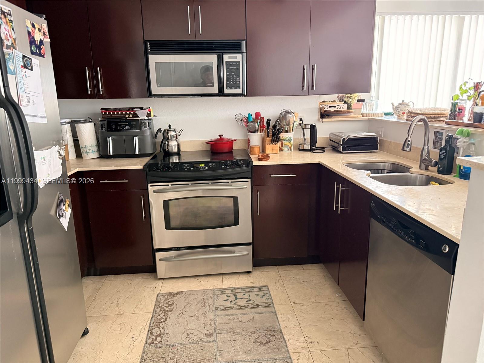 image Ten Aragon Condo11