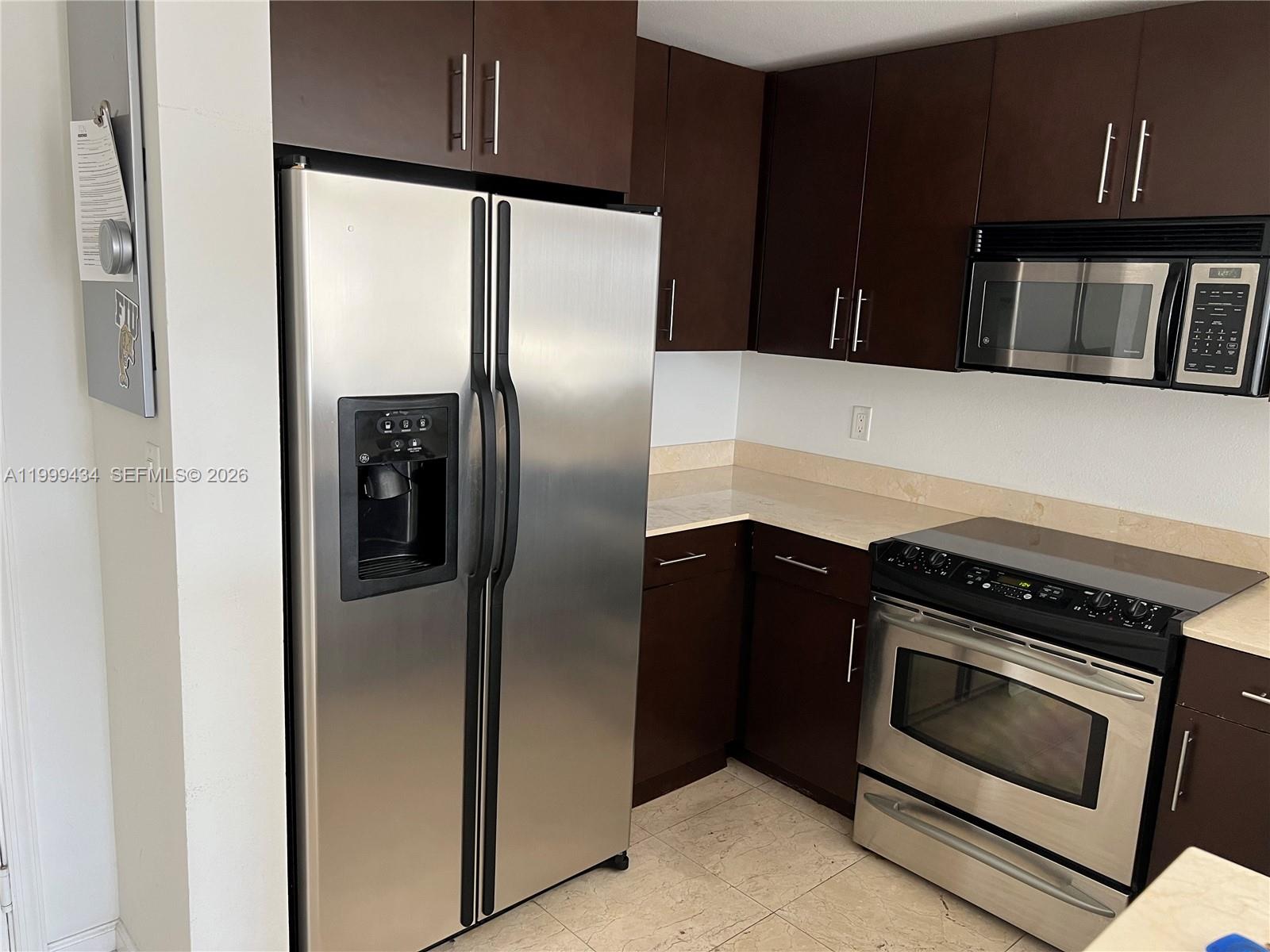 image Ten Aragon Condo12