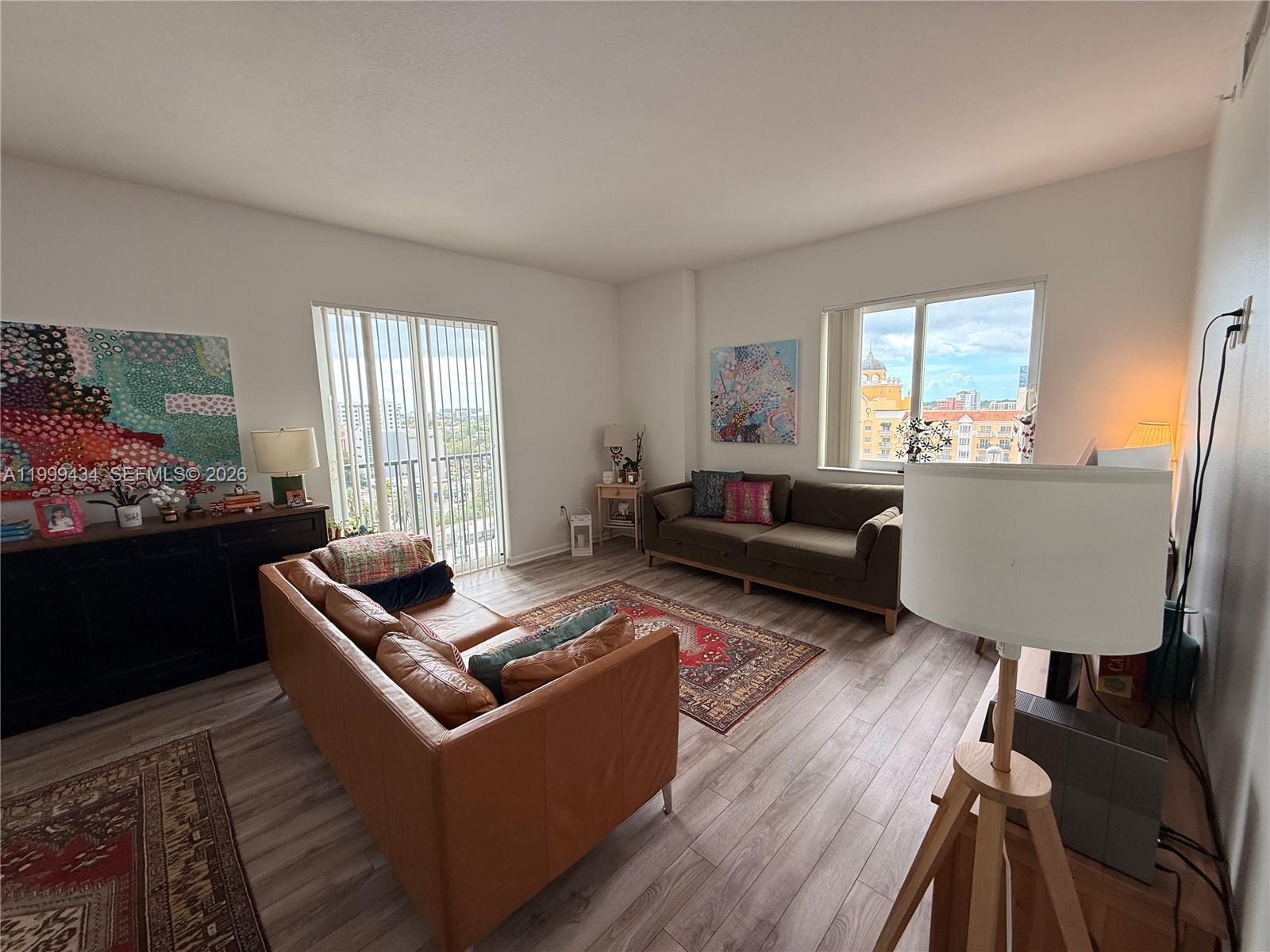 image Ten Aragon Condo3