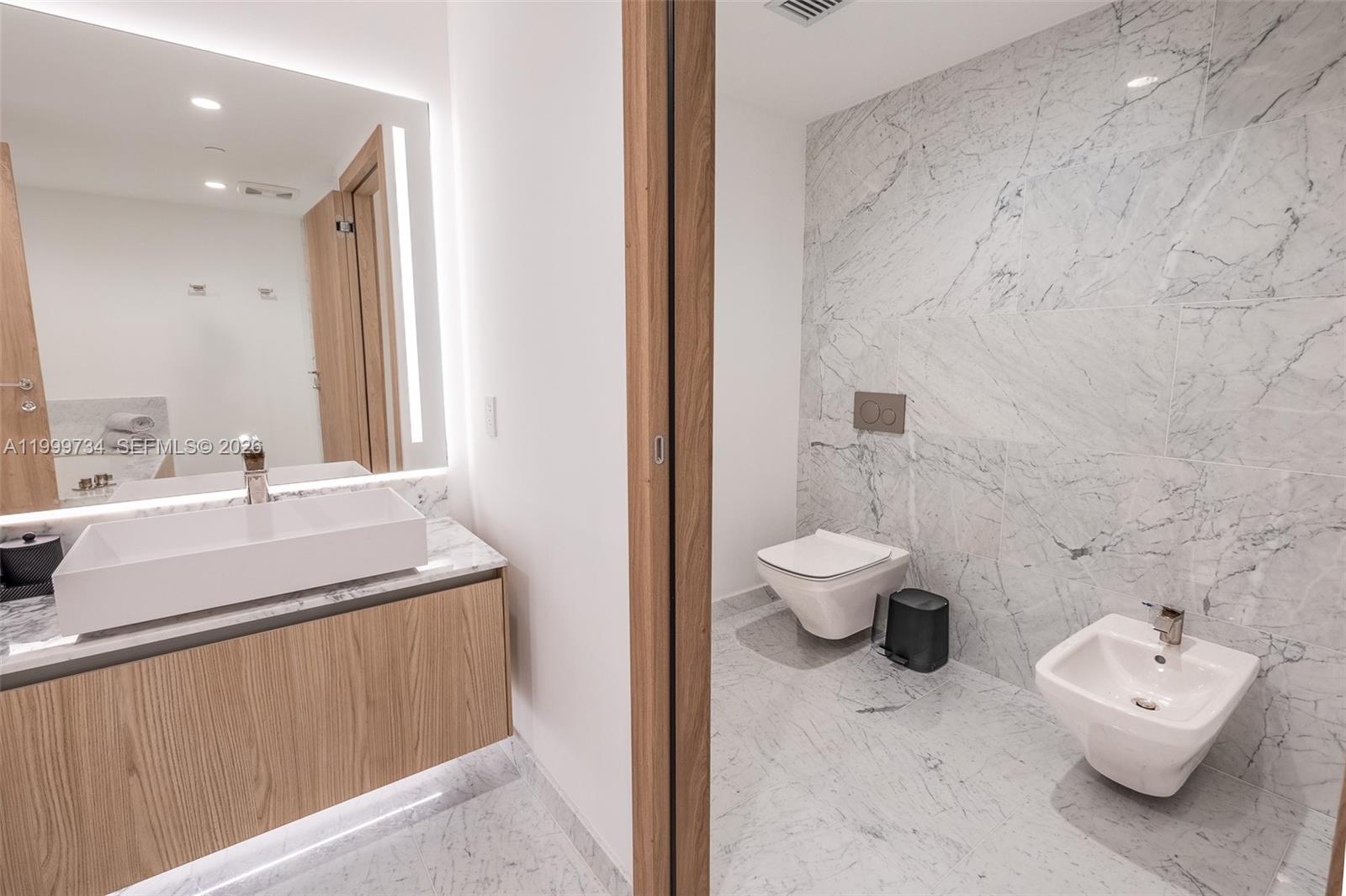 1135 103rd St #405 Bay Harbor Islands, FL 33154