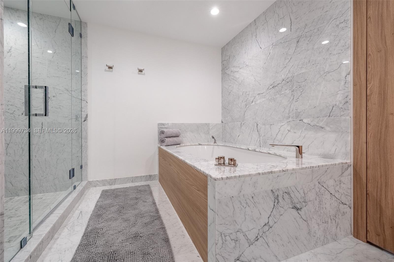 1135 103rd St #405 Bay Harbor Islands, FL 33154