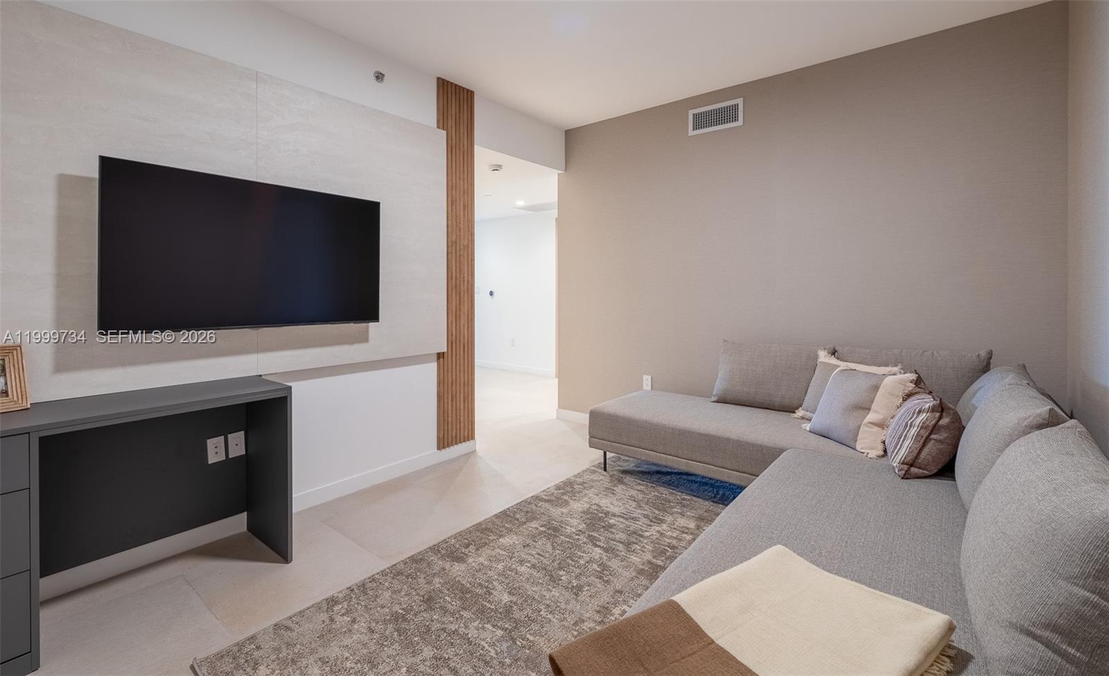 1135 103rd St #405 Bay Harbor Islands, FL 33154