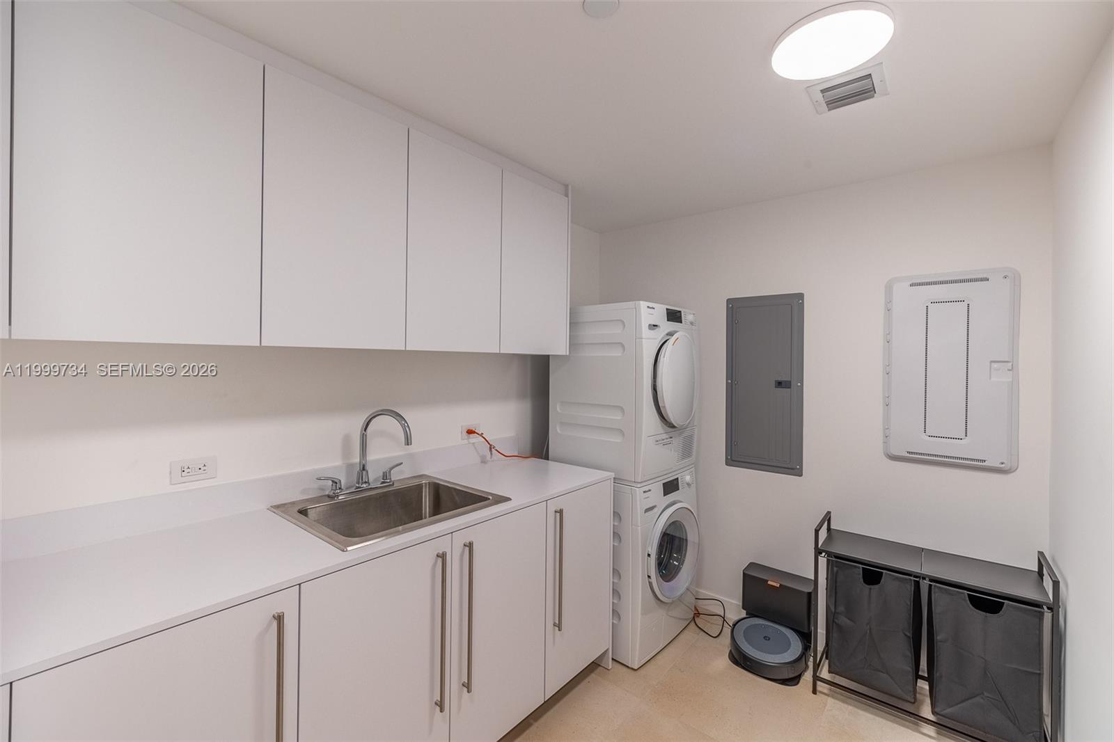 1135 103rd St #405 Bay Harbor Islands, FL 33154