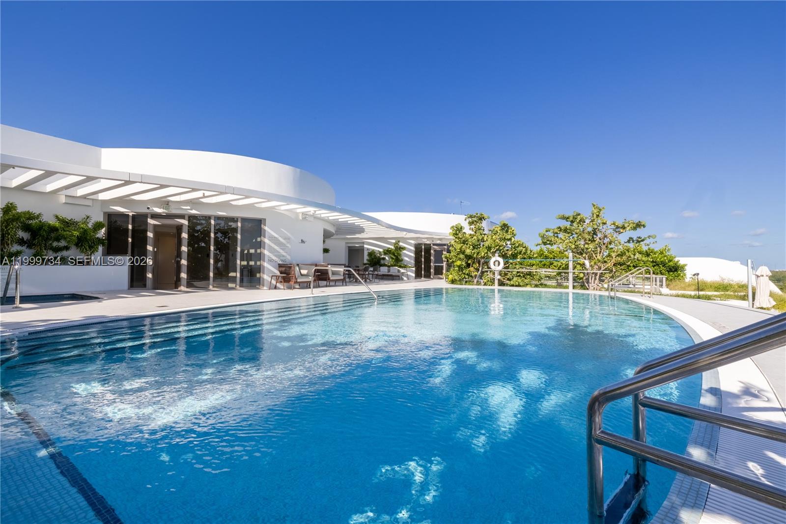 1135 103rd St #405 Bay Harbor Islands, FL 33154