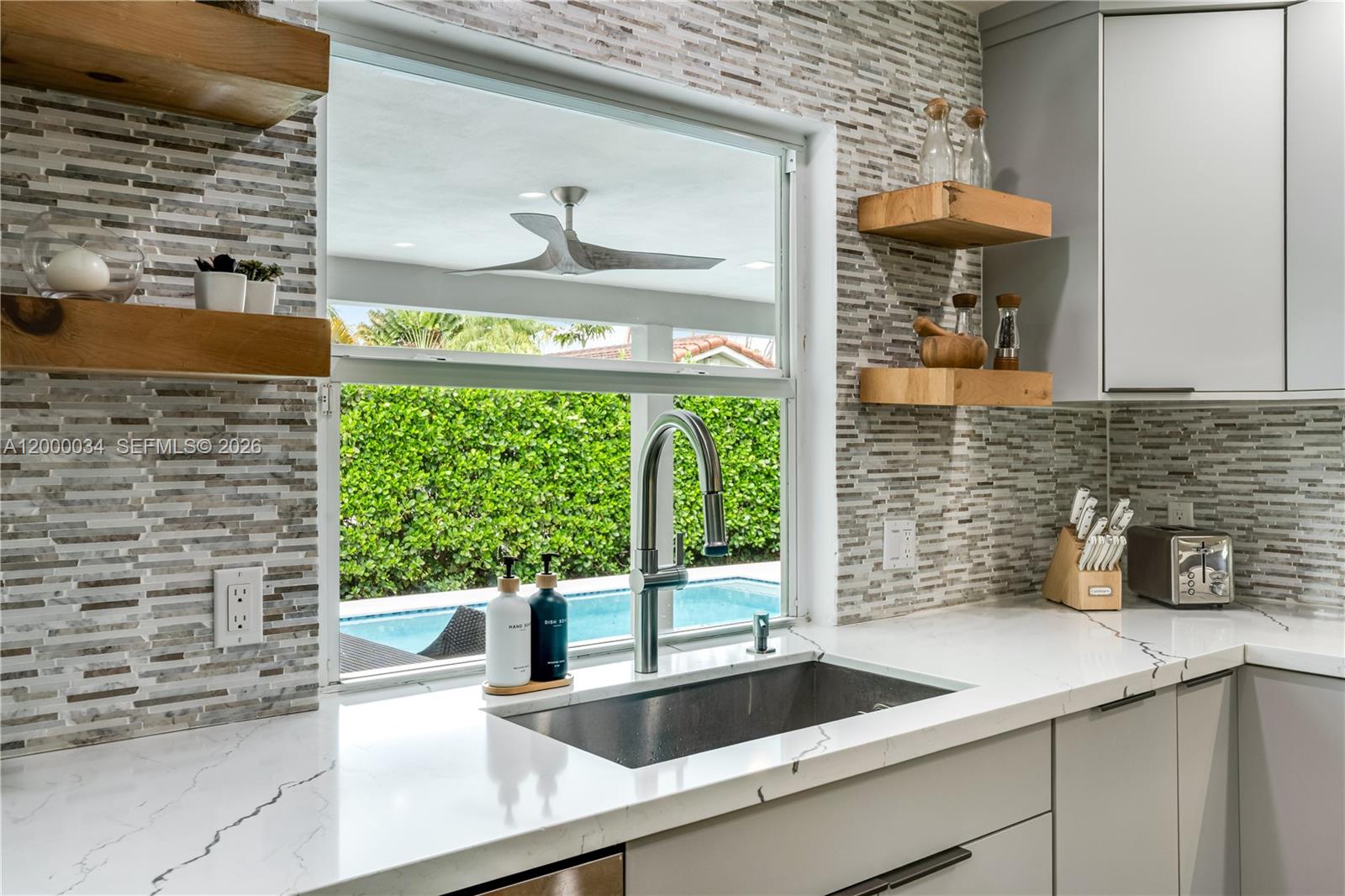 9511 SW 93rd St Miami, FL 33176