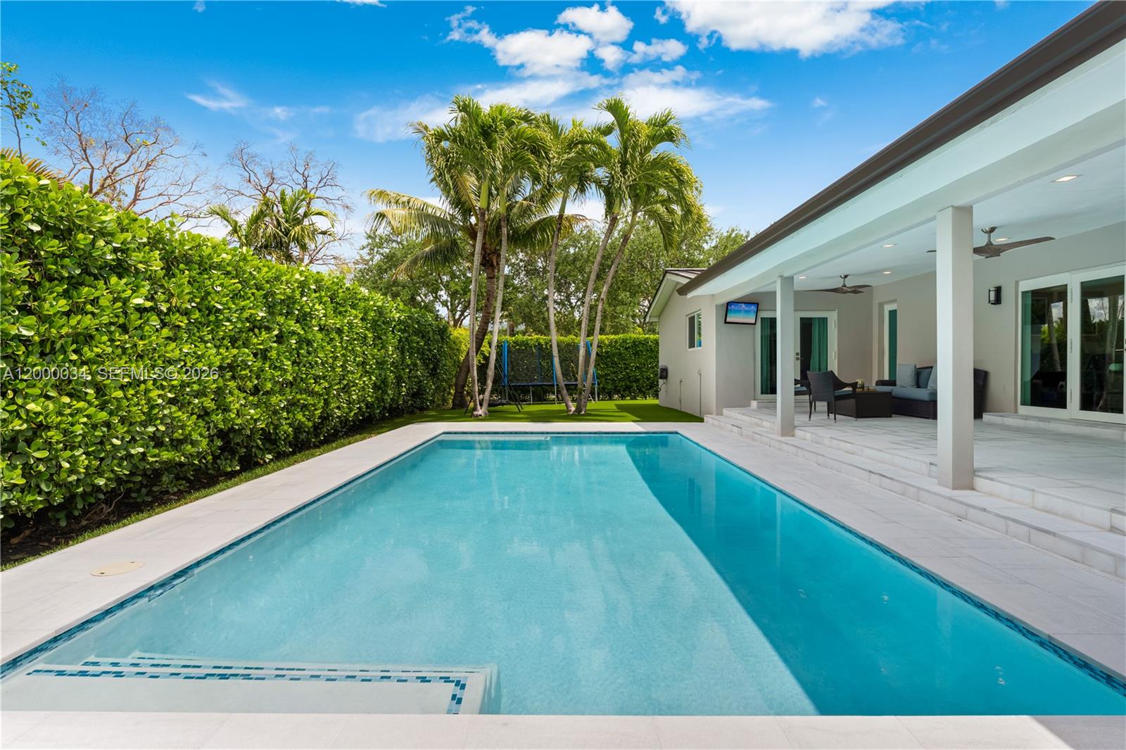 9511 SW 93rd St Miami, FL 33176