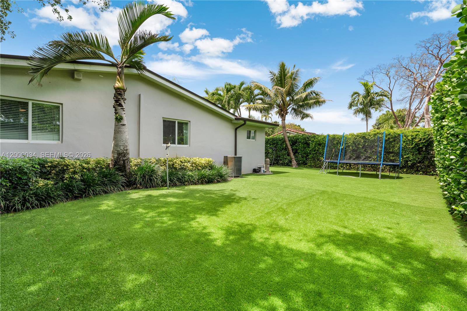 9511 SW 93rd St Miami, FL 33176