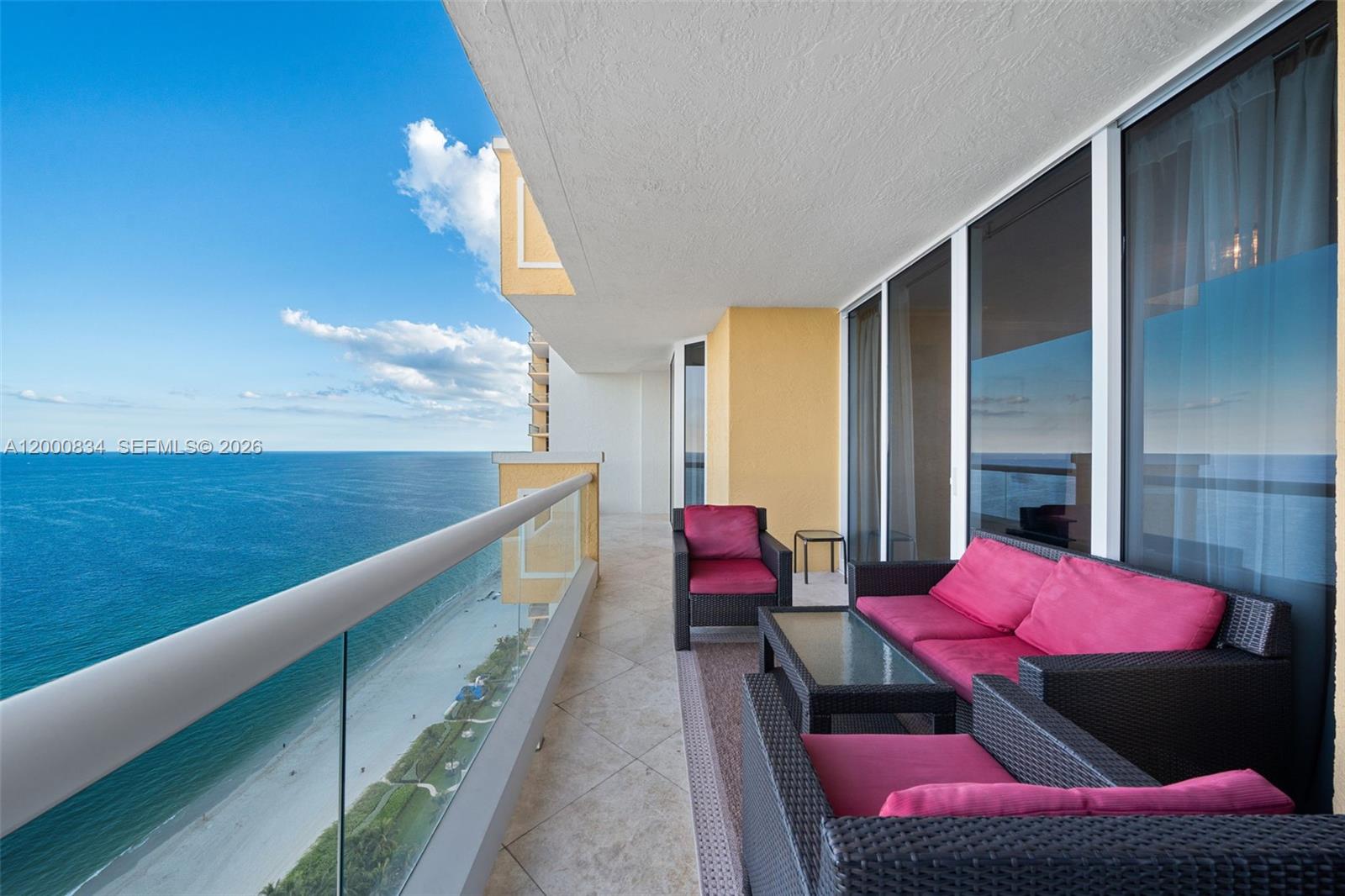 image Acqualina Residences14