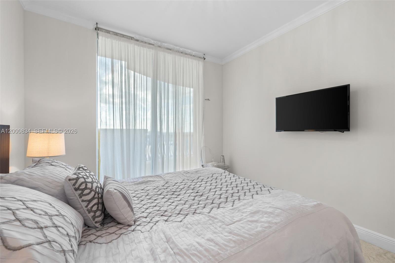 image Acqualina Residences28