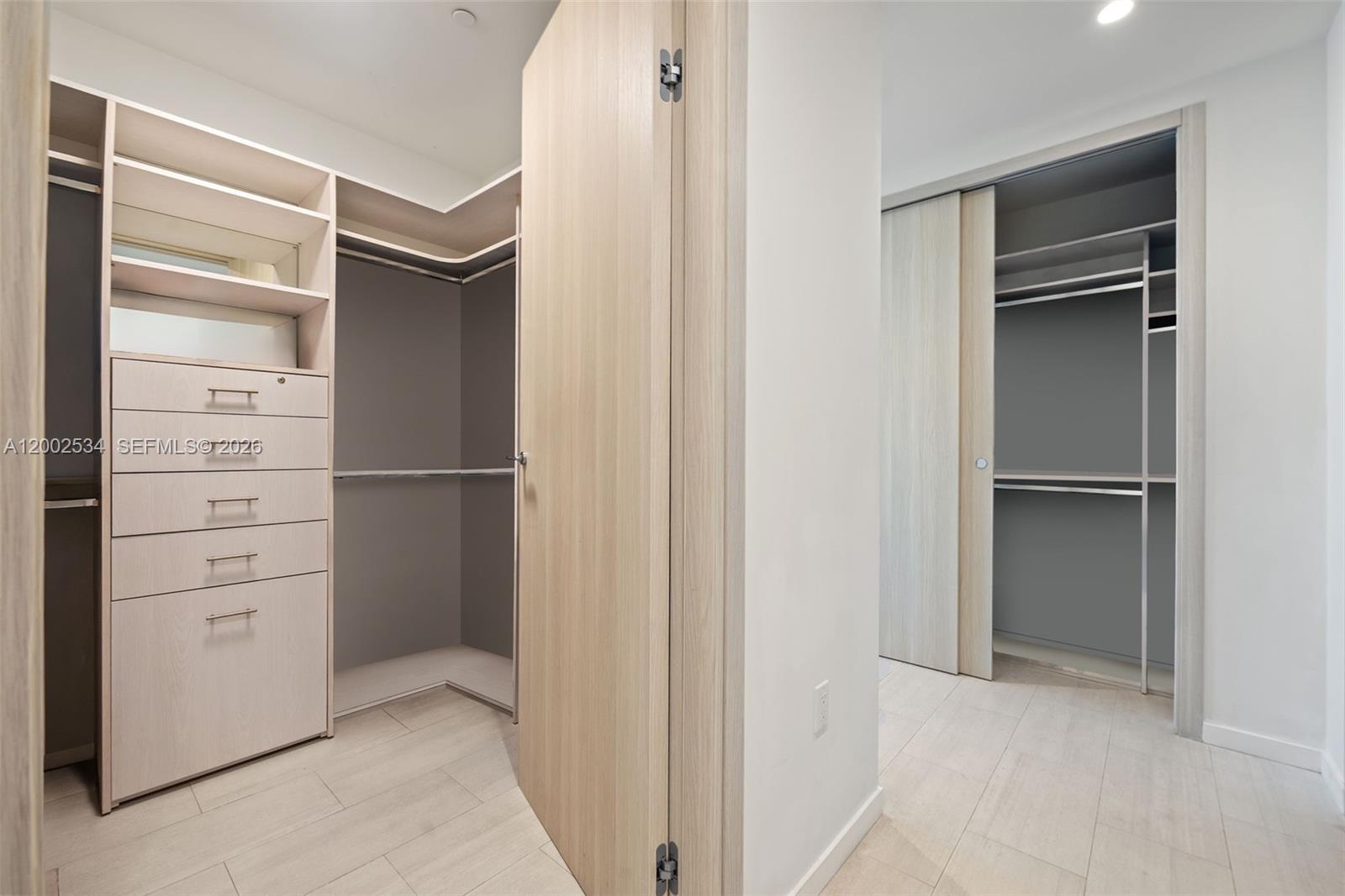 1000 Brickell Plz #PH5103 Miami, FL 33131