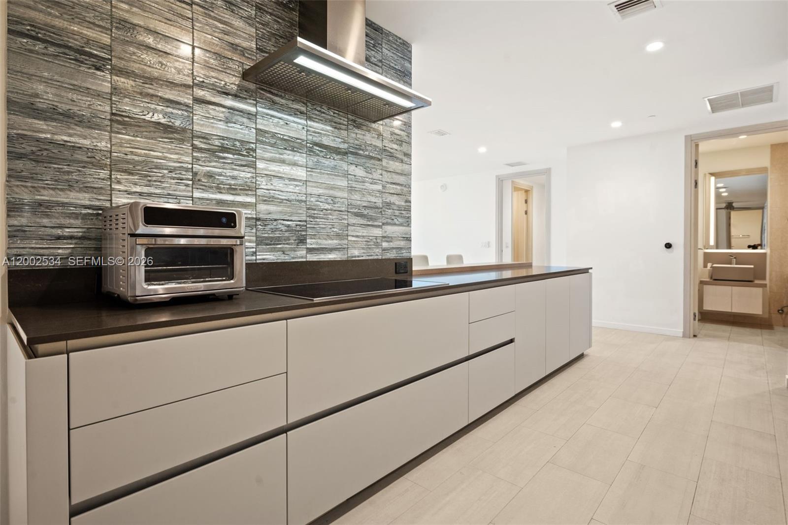 1000 Brickell Plz #PH5103 Miami, FL 33131