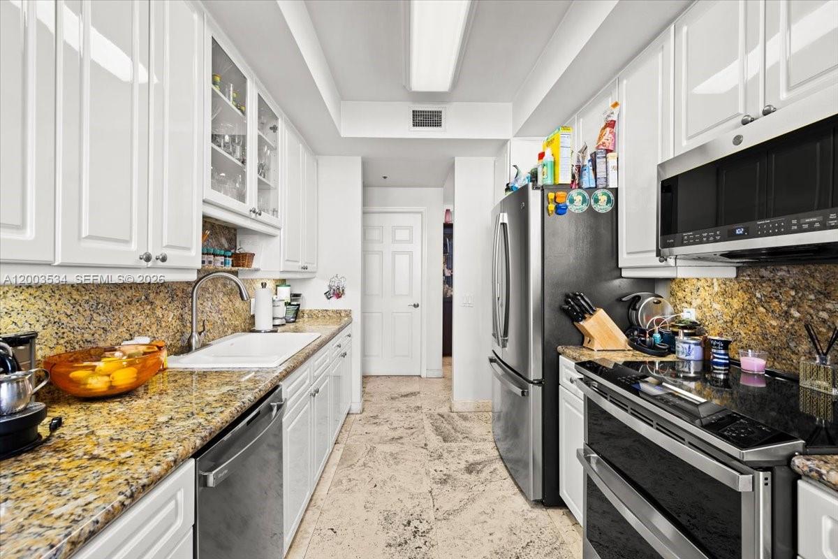 808 Brickell Key Dr #1205 Miami, FL 33131