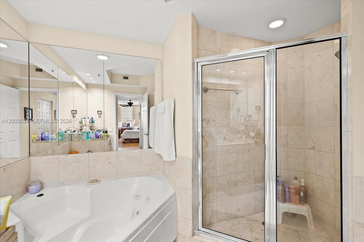 808 Brickell Key Dr #1205 Miami, FL 33131