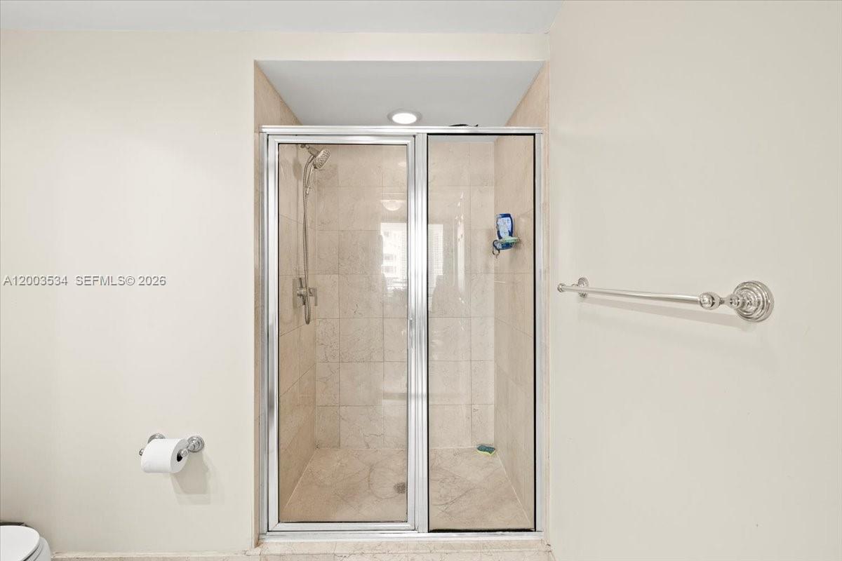 808 Brickell Key Dr #1205 Miami, FL 33131