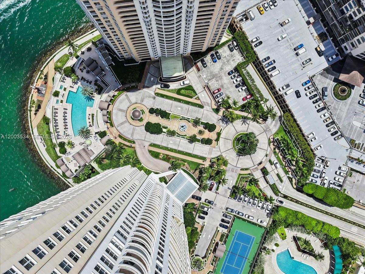 808 Brickell Key Dr #1205 Miami, FL 33131