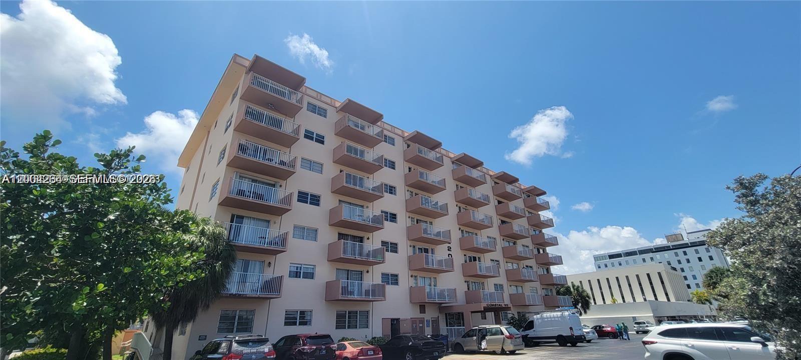 2200 E Hallandale Bch Blvd #303 Hallandale Beach, FL 33009