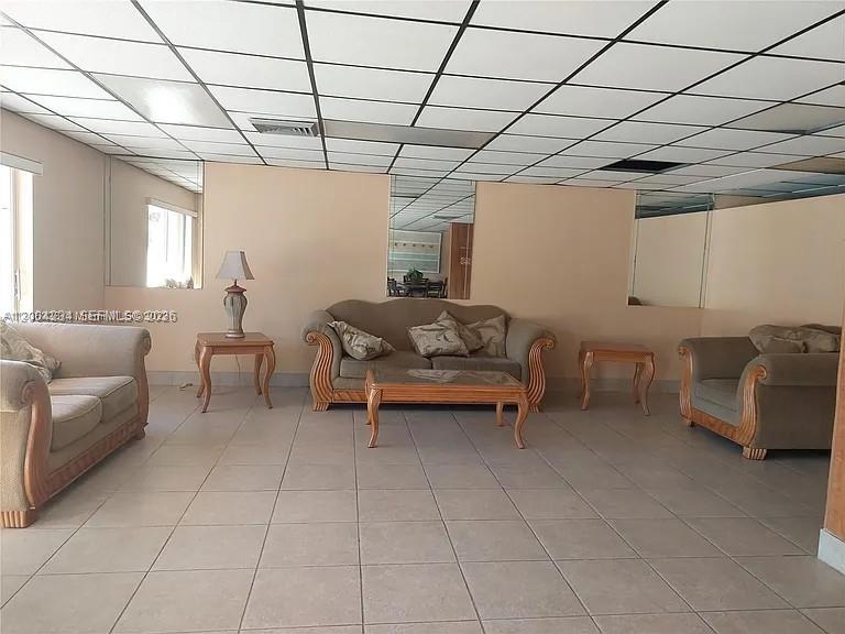 2200 E Hallandale Bch Blvd #303 Hallandale Beach, FL 33009