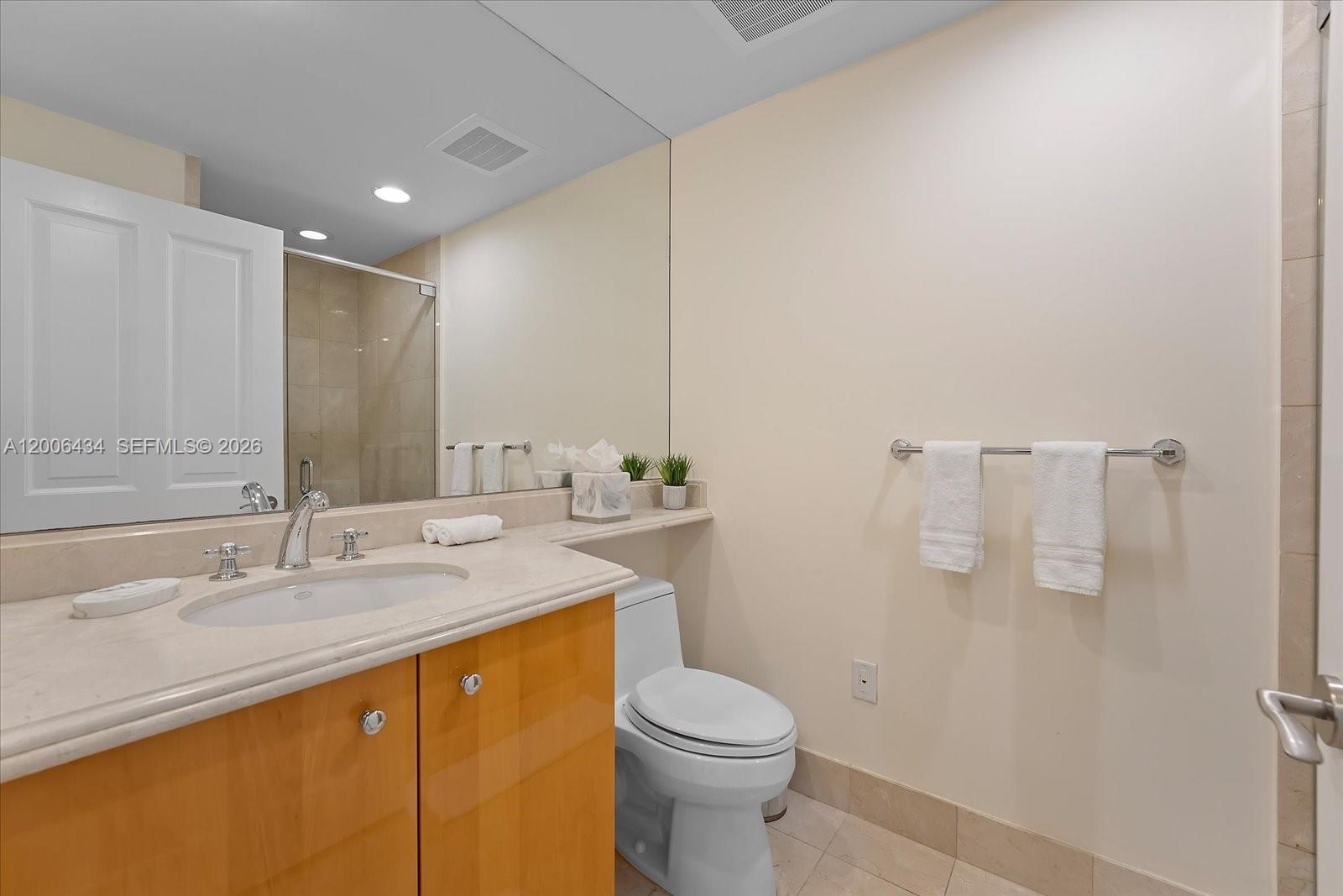 17875 Collins Ave #2702 Sunny Isles Beach, FL 33160