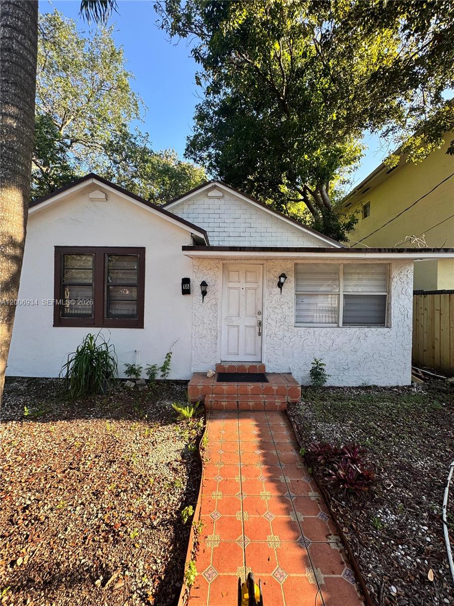 18 NW 57th St