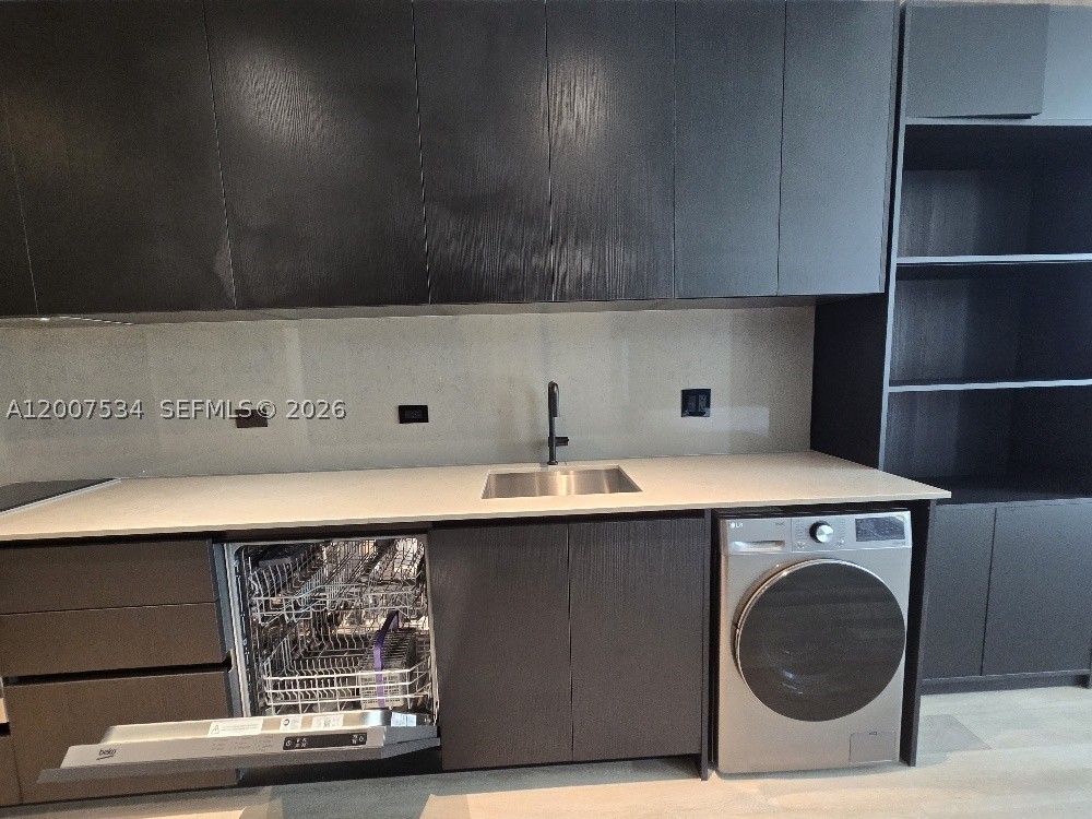 image E11EVEN Hotel & Residences10