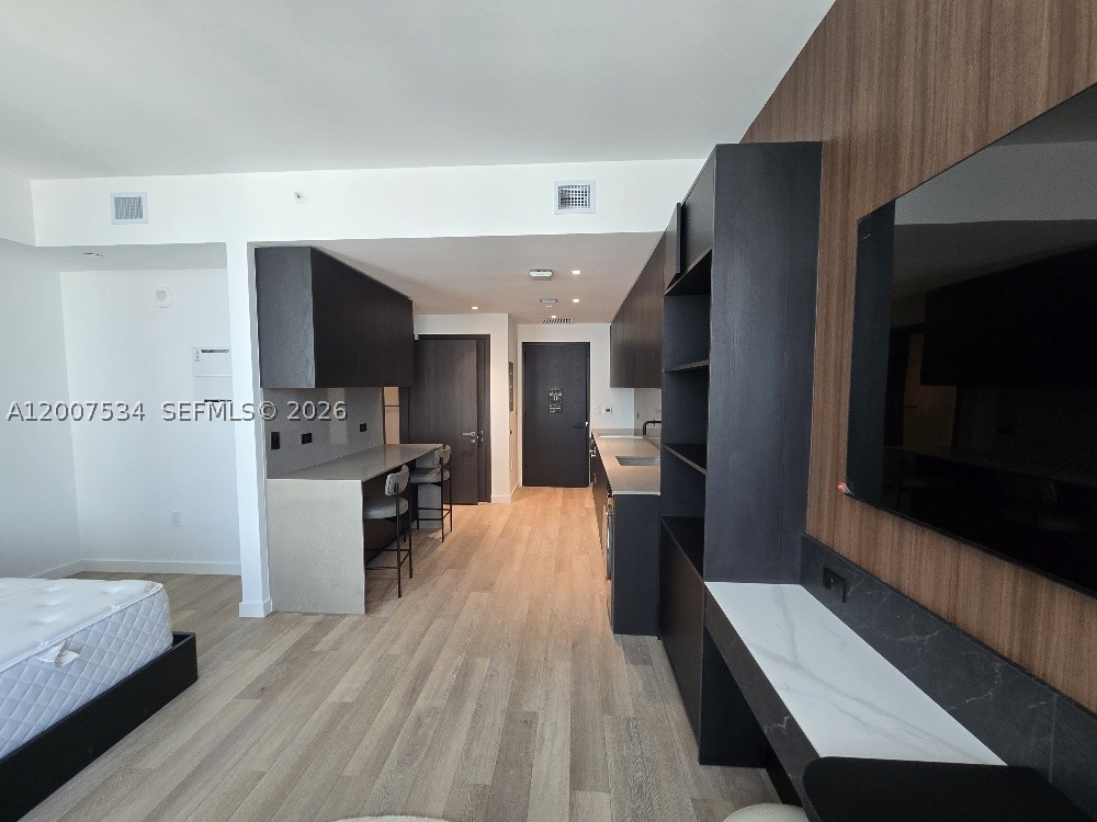 image E11EVEN Hotel & Residences16
