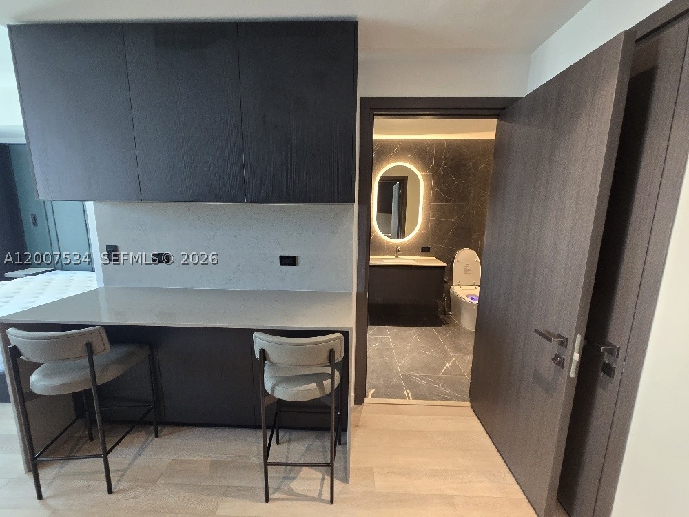 image E11EVEN Hotel & Residences8