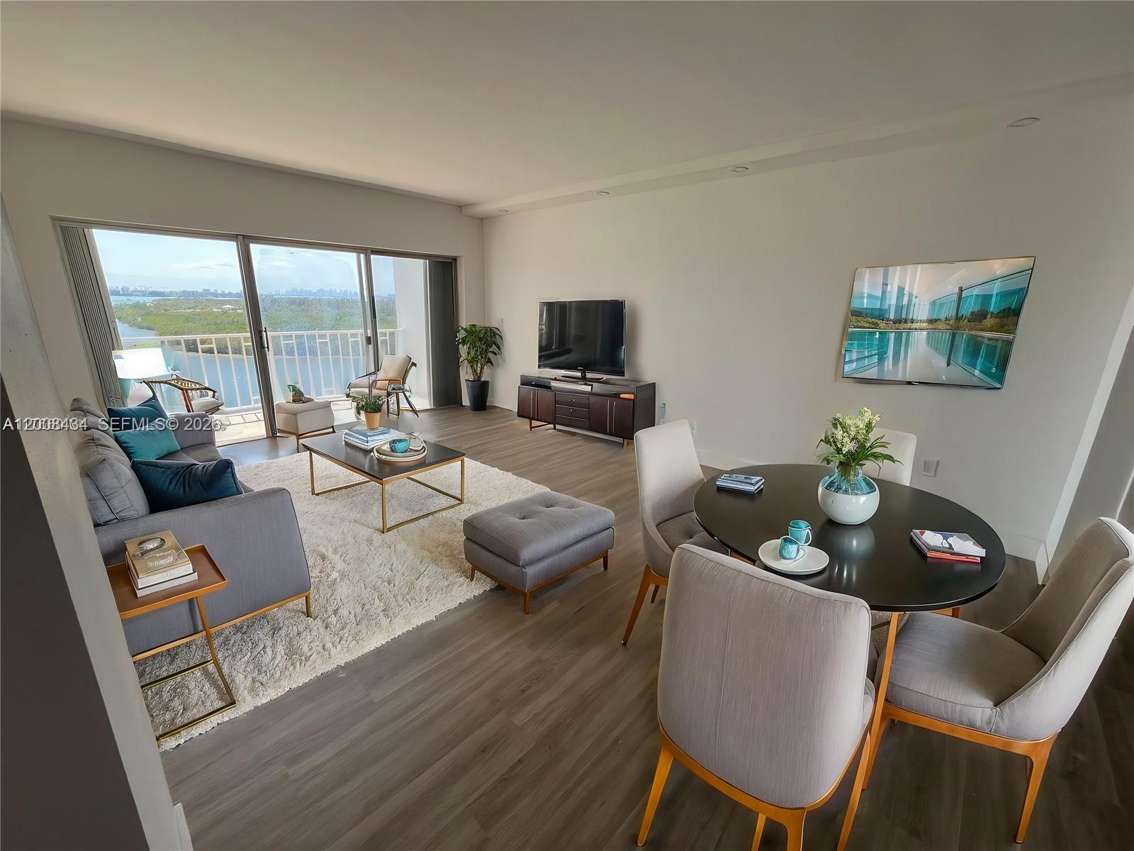 500 Bayview Dr #1120