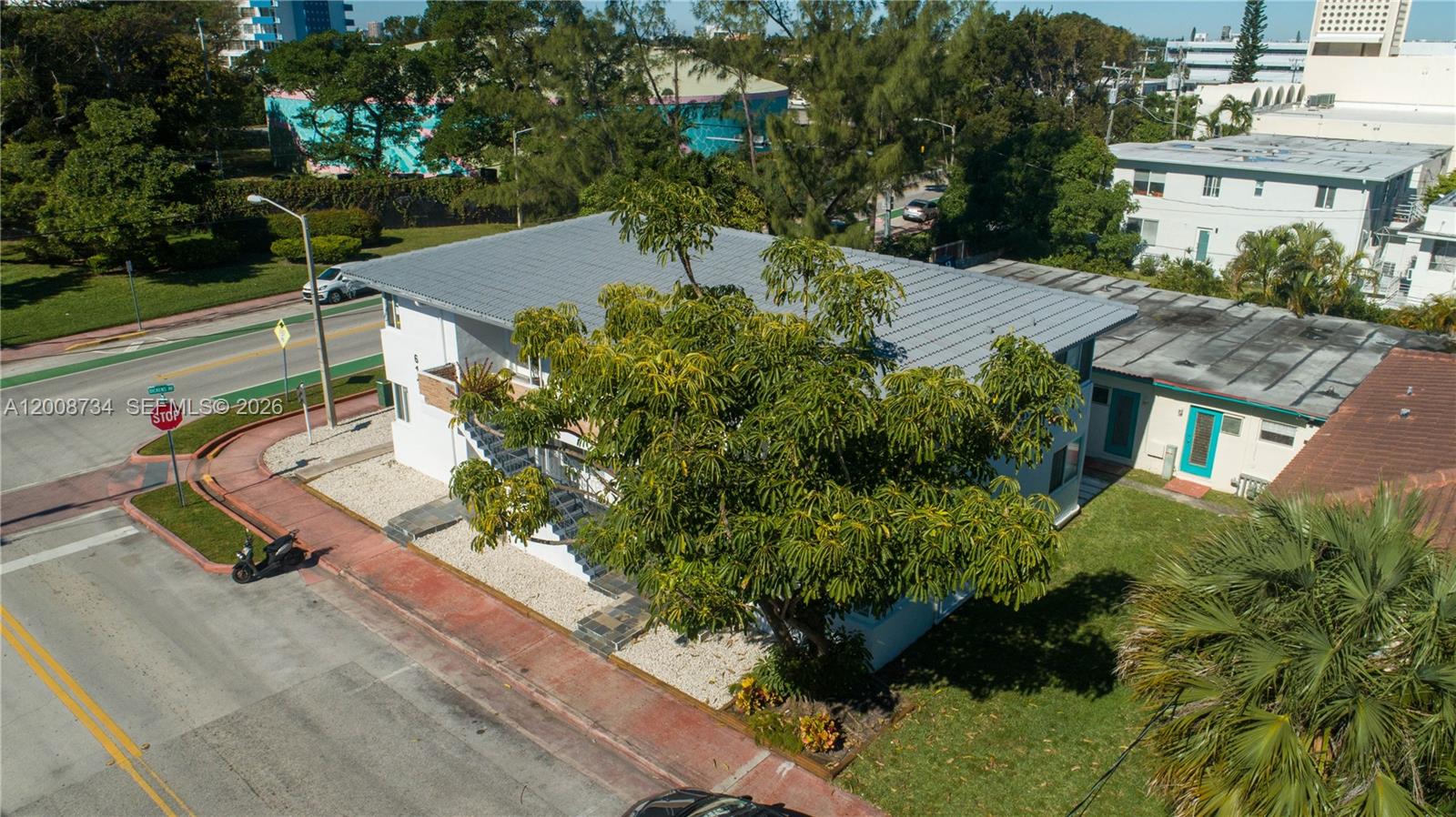 611 74th St Miami Beach, FL 33141
