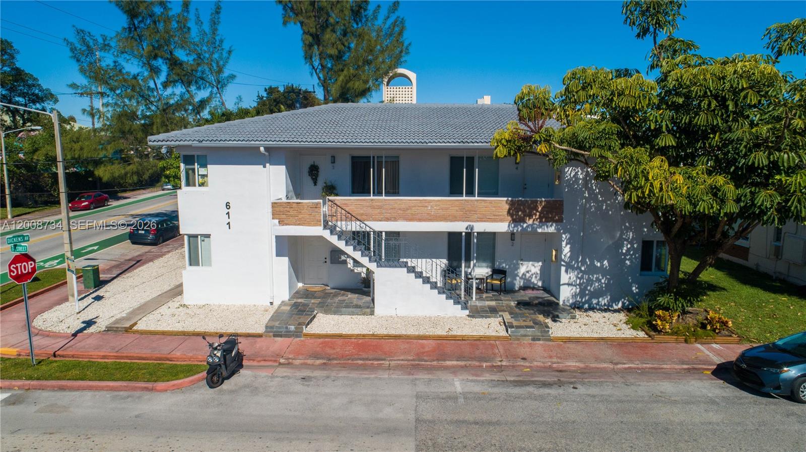611 74th St Miami Beach, FL 33141