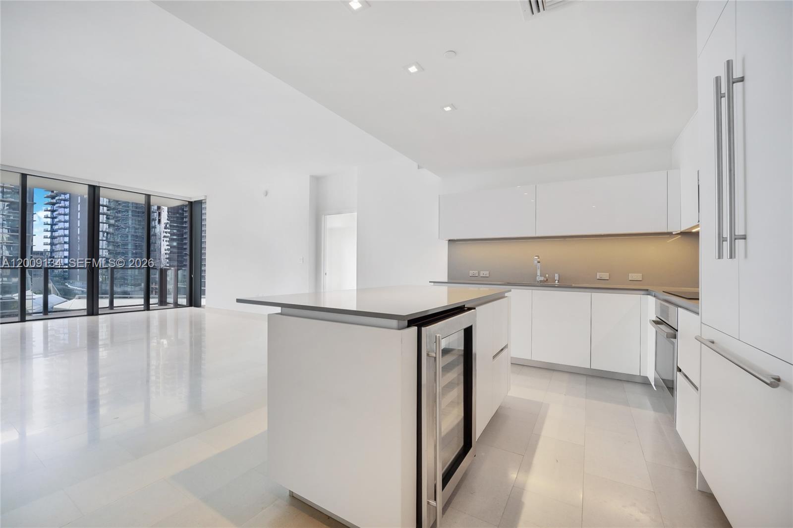 88 SW 7th St #1009 Miami, FL 33130