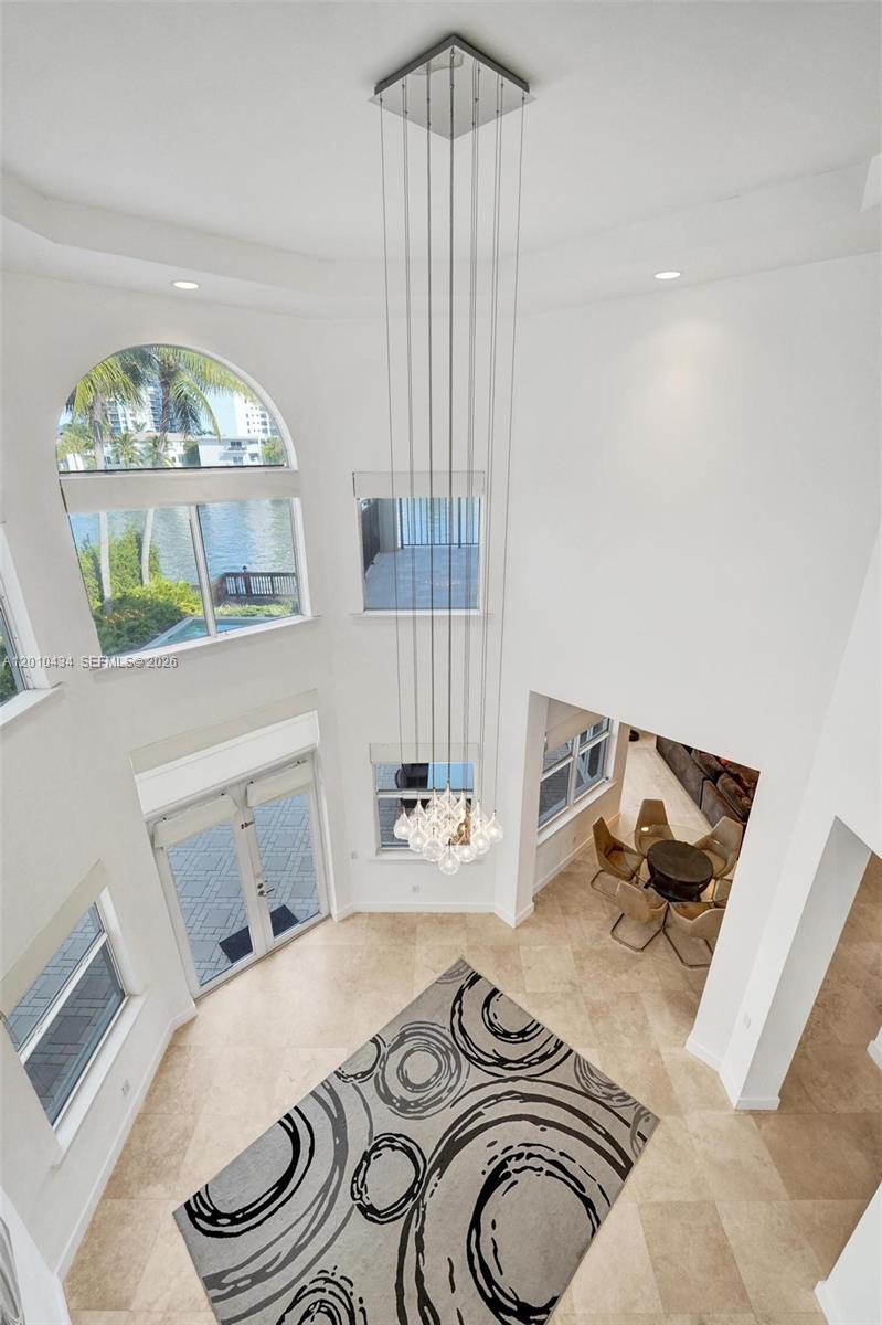 1575 Windjammer Way Hollywood, FL 33019