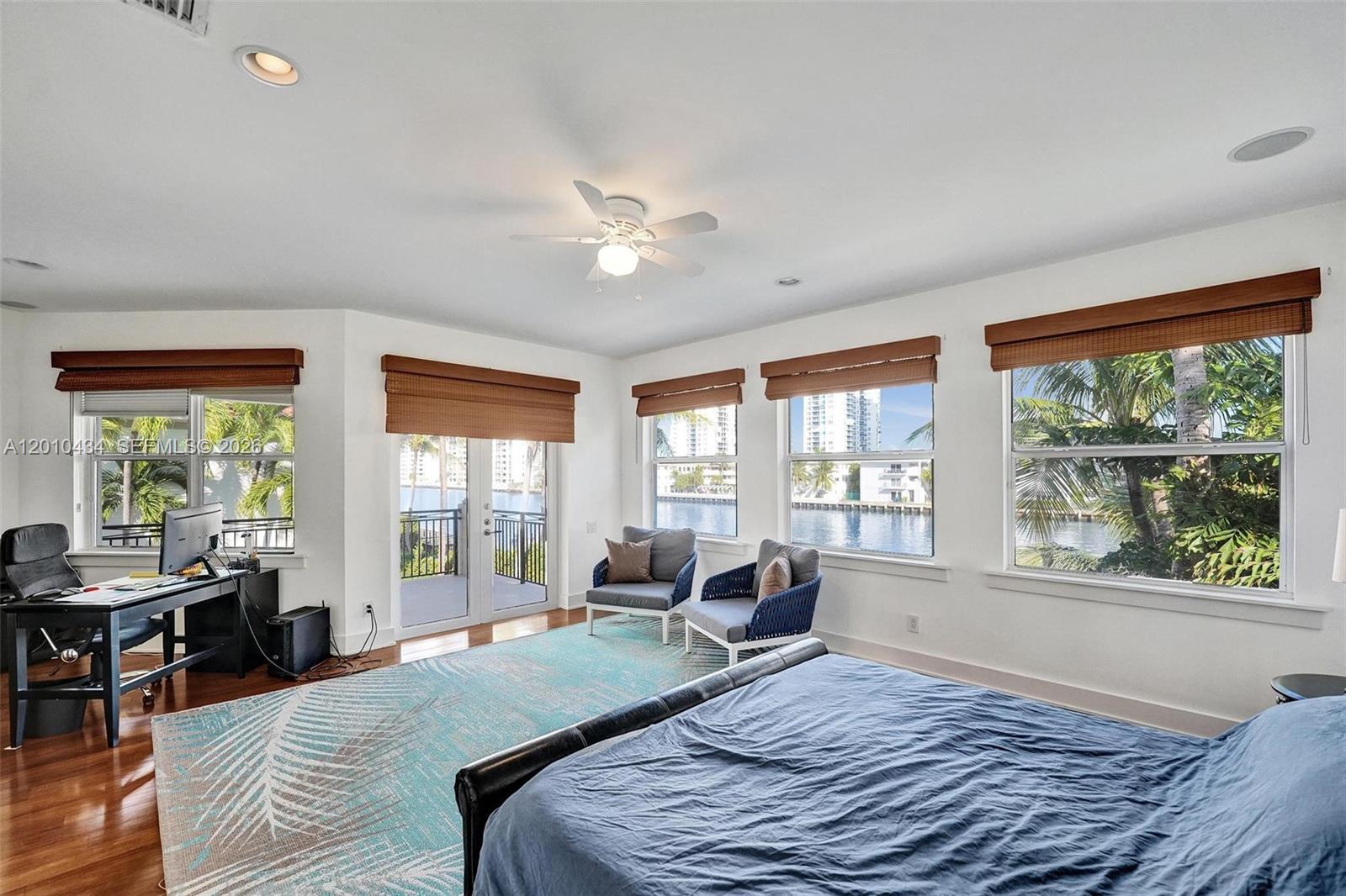 1575 Windjammer Way Hollywood, FL 33019