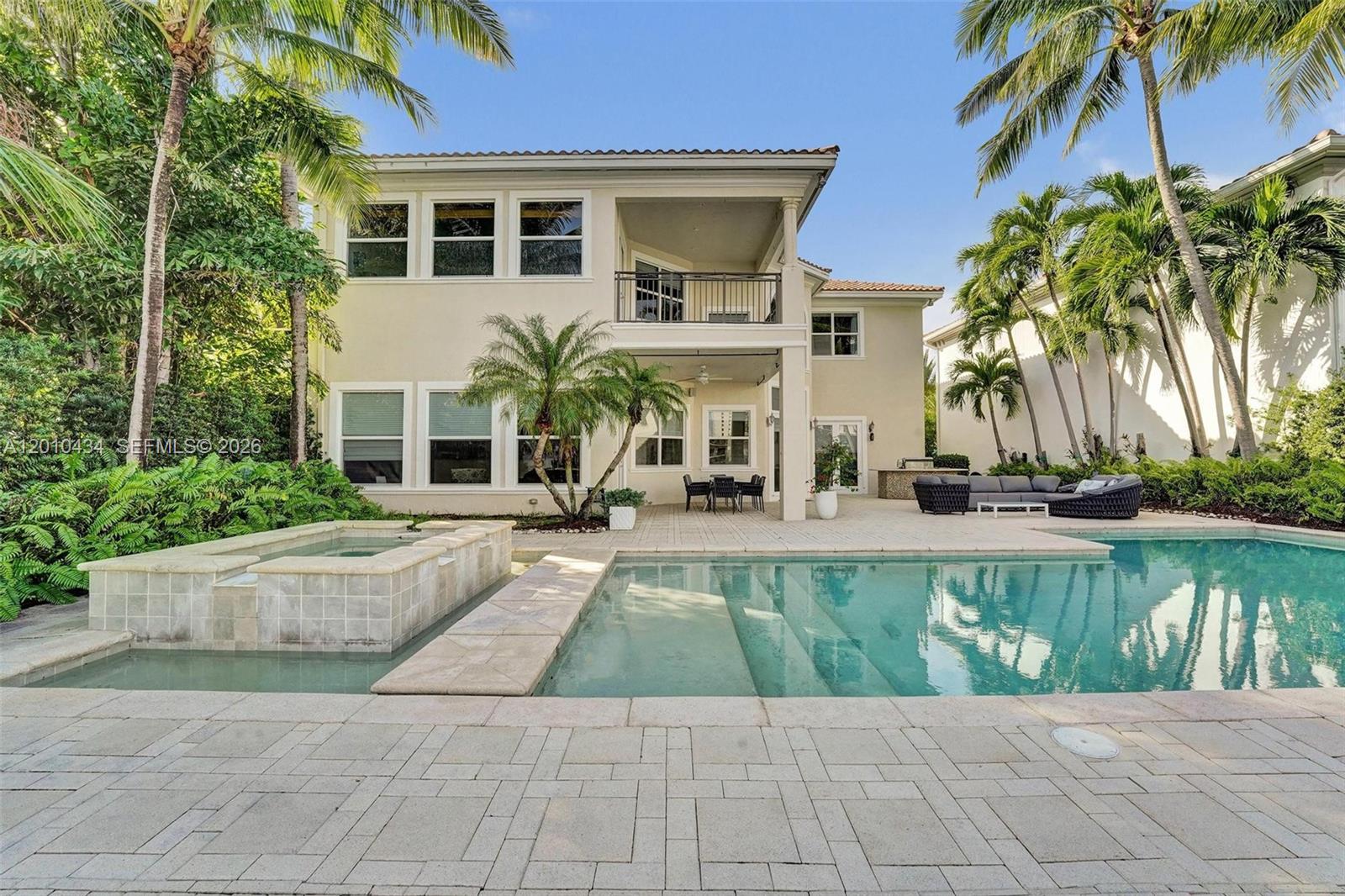 1575 Windjammer Way Hollywood, FL 33019