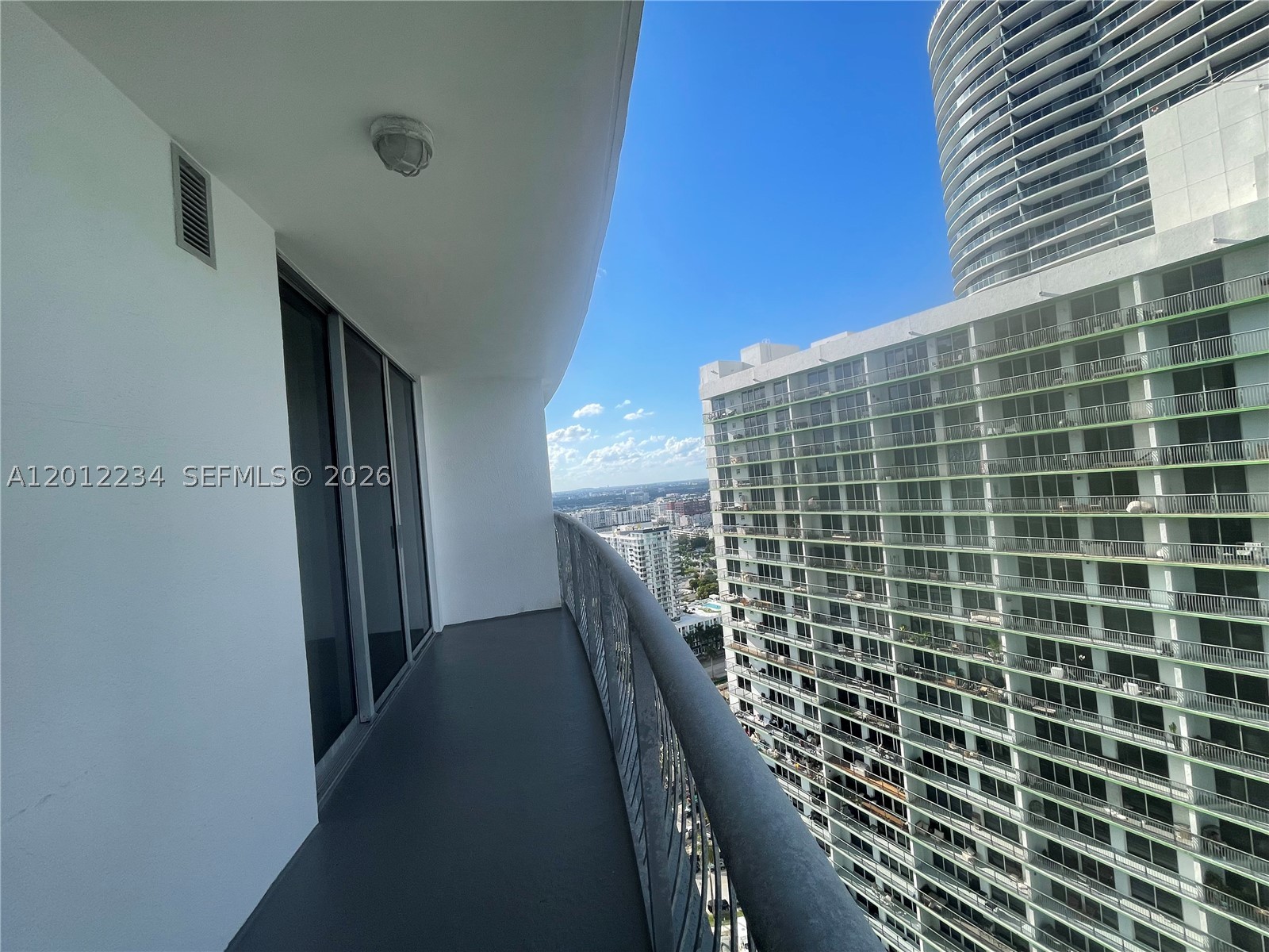 image Opera Tower56