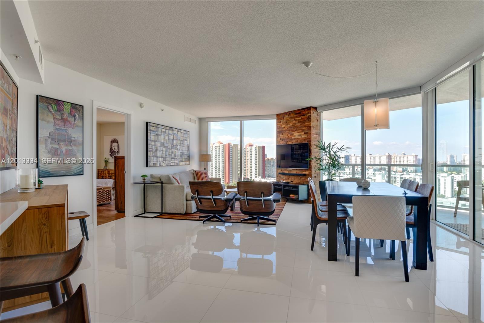 image St Tropez Sunny Isles1